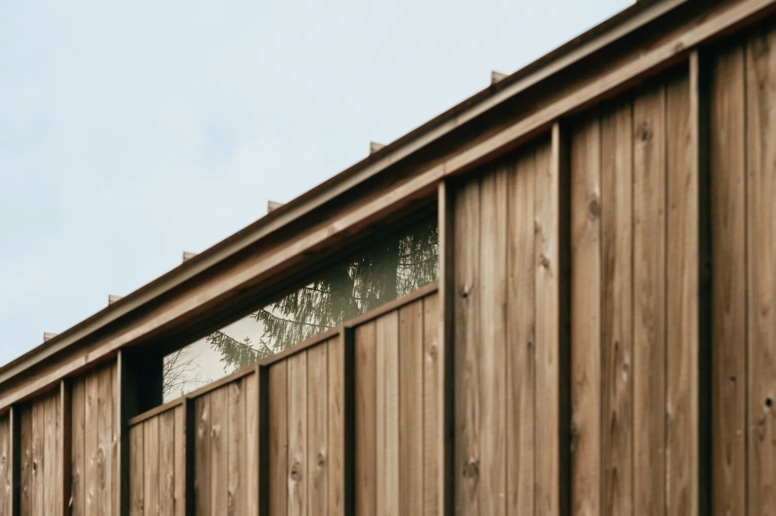 Floating on the Frozen Terrain: The Primal Warmth of PAN-PROJECTS’ ‘Earthboat’