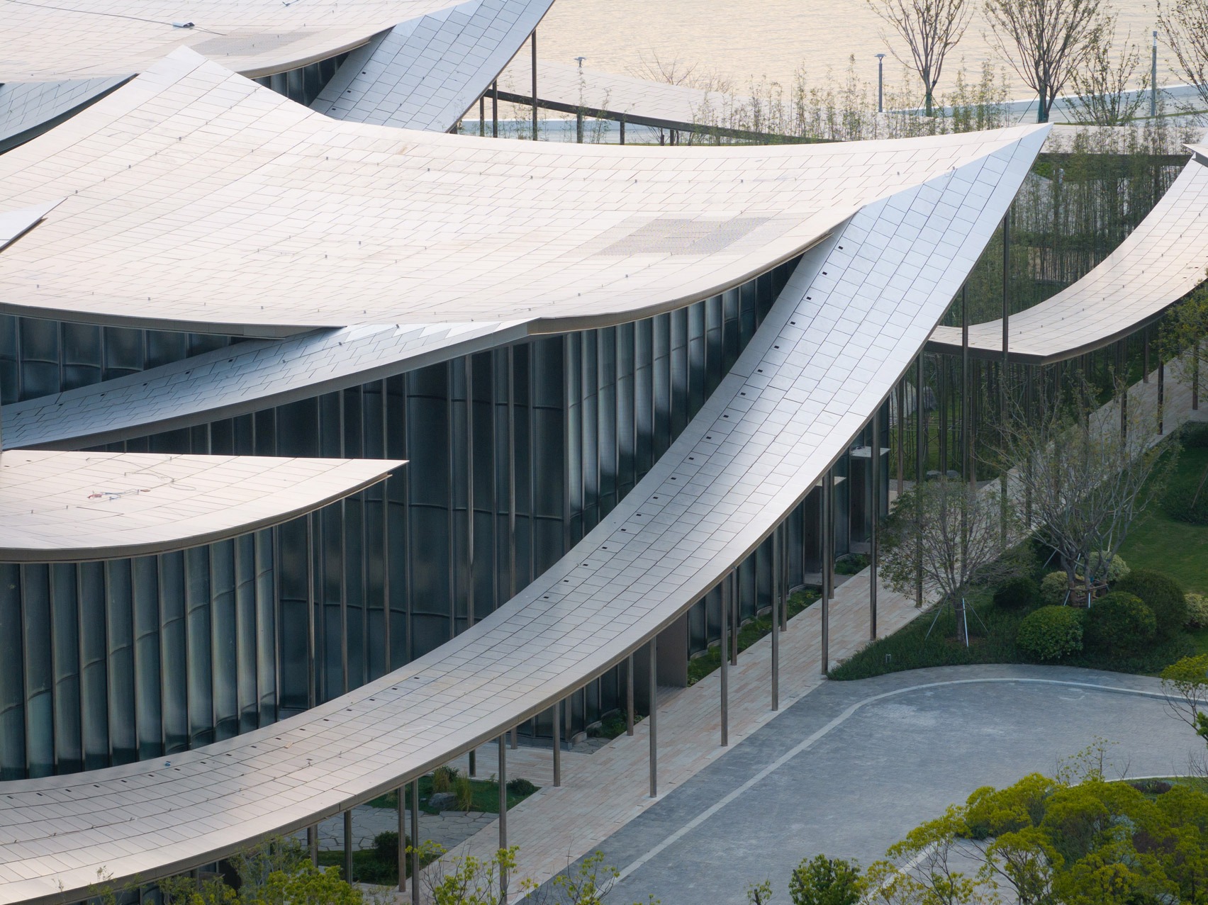 BIG Embroiders a Kinetic Artscape onto Suzhou’s Waterfront