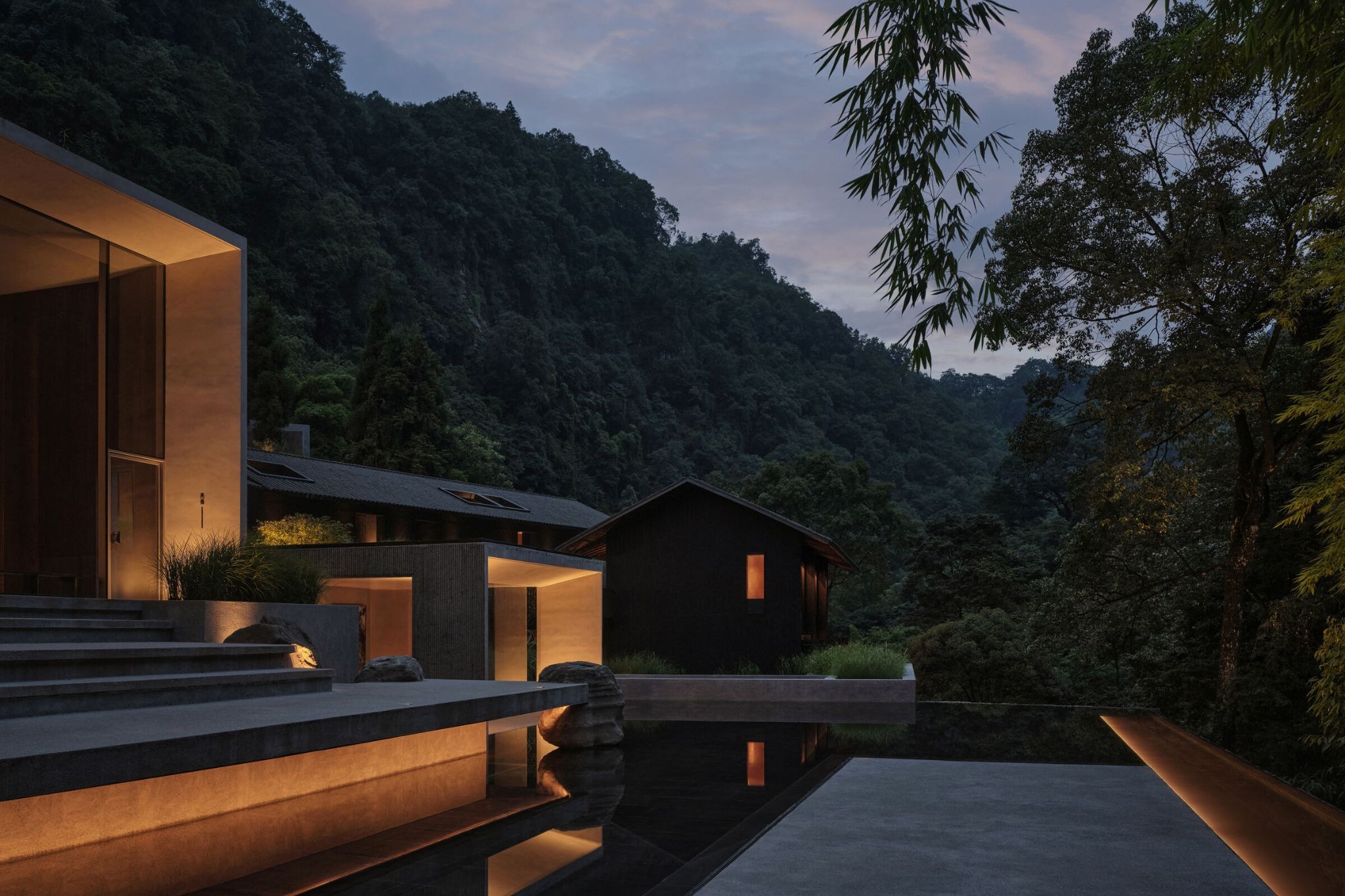 Zolan de Mei: A Contemporary Retreat Shaped by Landscape and Quiet Ritual