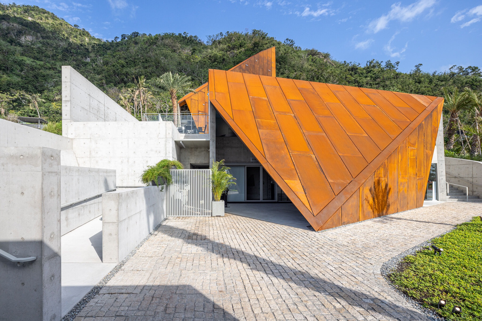 Behet Bondzio Lin Architekten Sculpt a Monolith for Art on the Taitung Coast