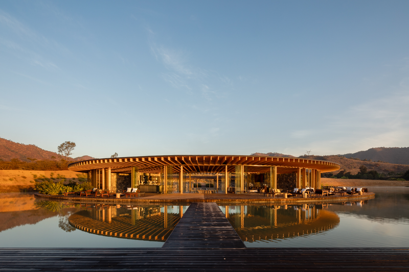 Between Mountain and Lake: Clubhouse Design That Bridges Place & Purpose