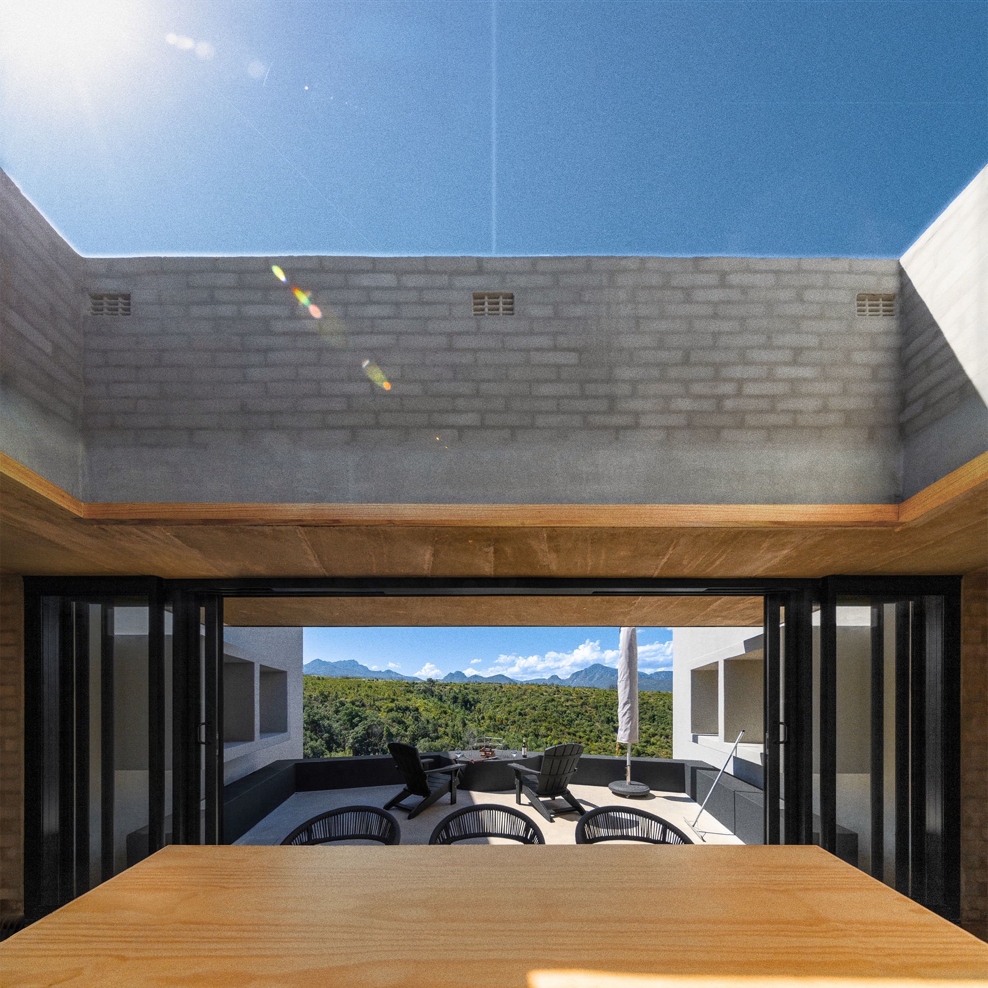 Architectural Zen: Frankie Pappas' Compact Command on the Outeniqua Slope