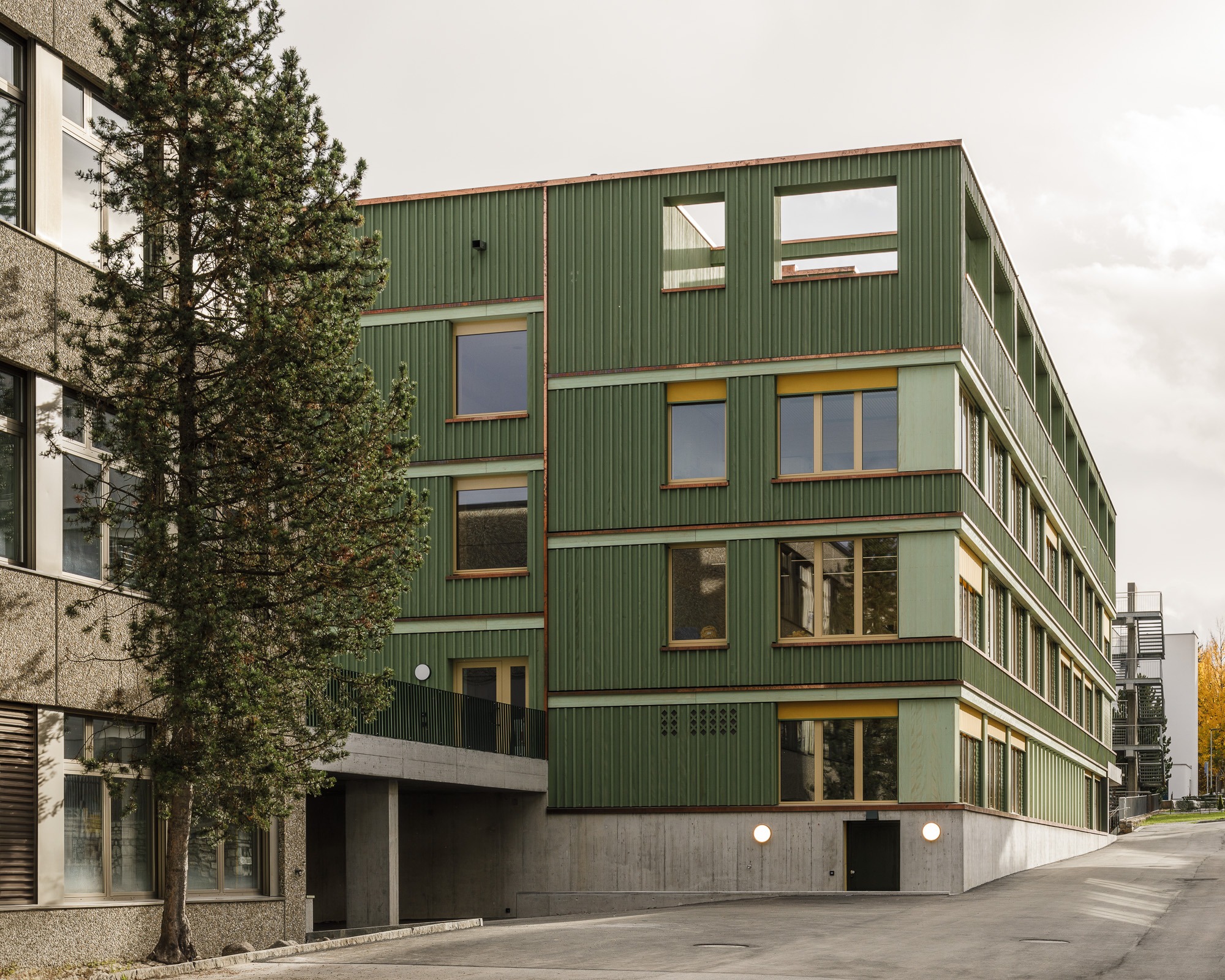 Davos Platz School: A Masterclass in Sustainable Adaptation