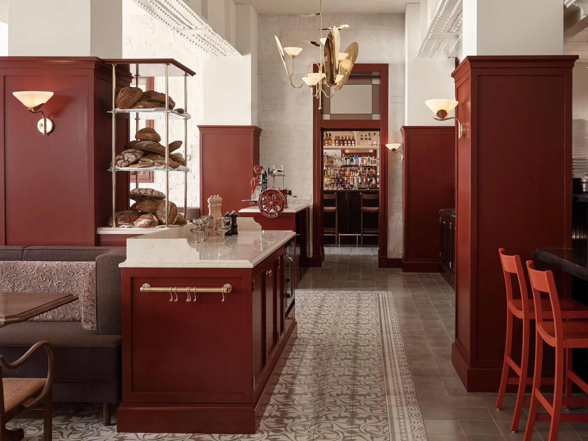 Brasserie Lionne Fyra’s Masterclass in Balancing Parisian Grandeur with Finnish Comfort