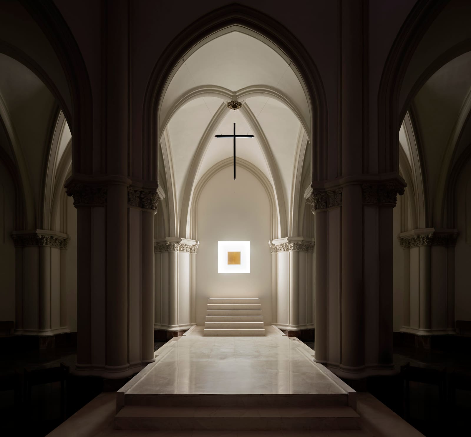 Light as Structure: Alberto Campo Baeza's Altarpiece for La Milagrosa