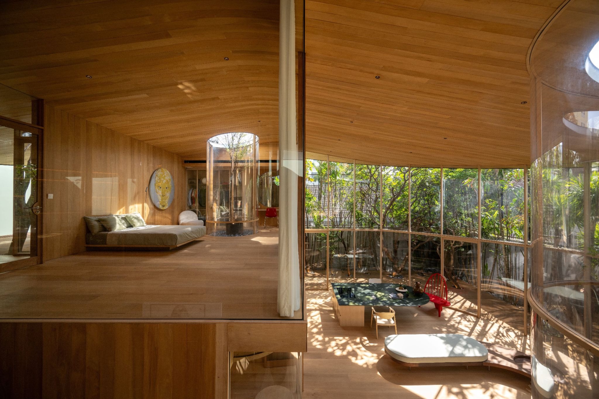 The Breathing Box: Unknown Surface Studio Cultivates a Private Jungle in Bangkok