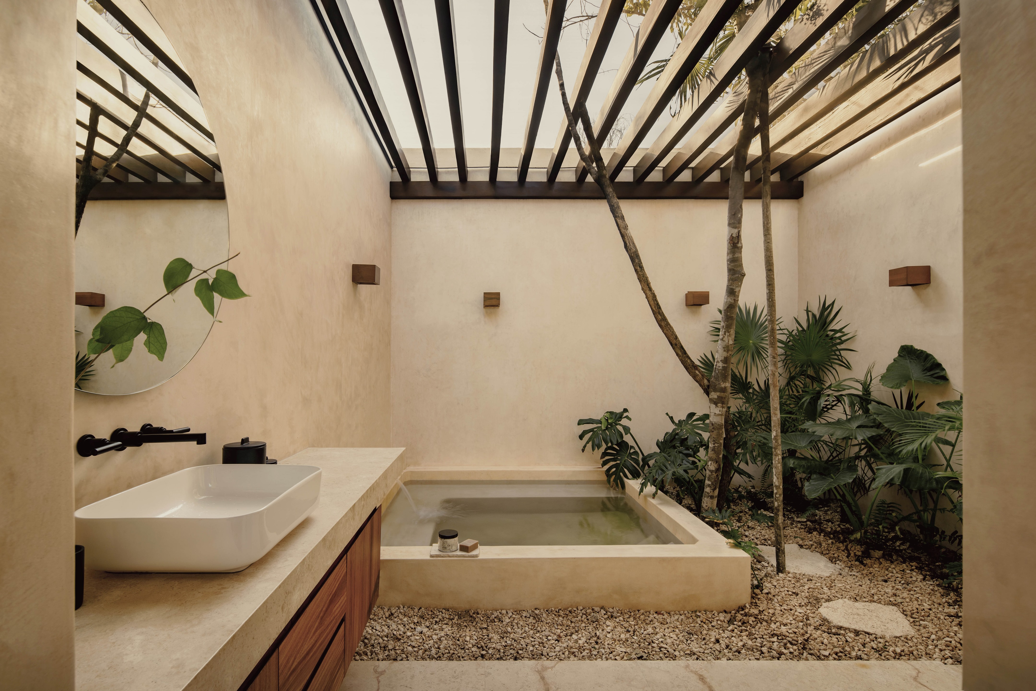 Top Picks - 6 Bathrooms Designed As Architectural Retreats