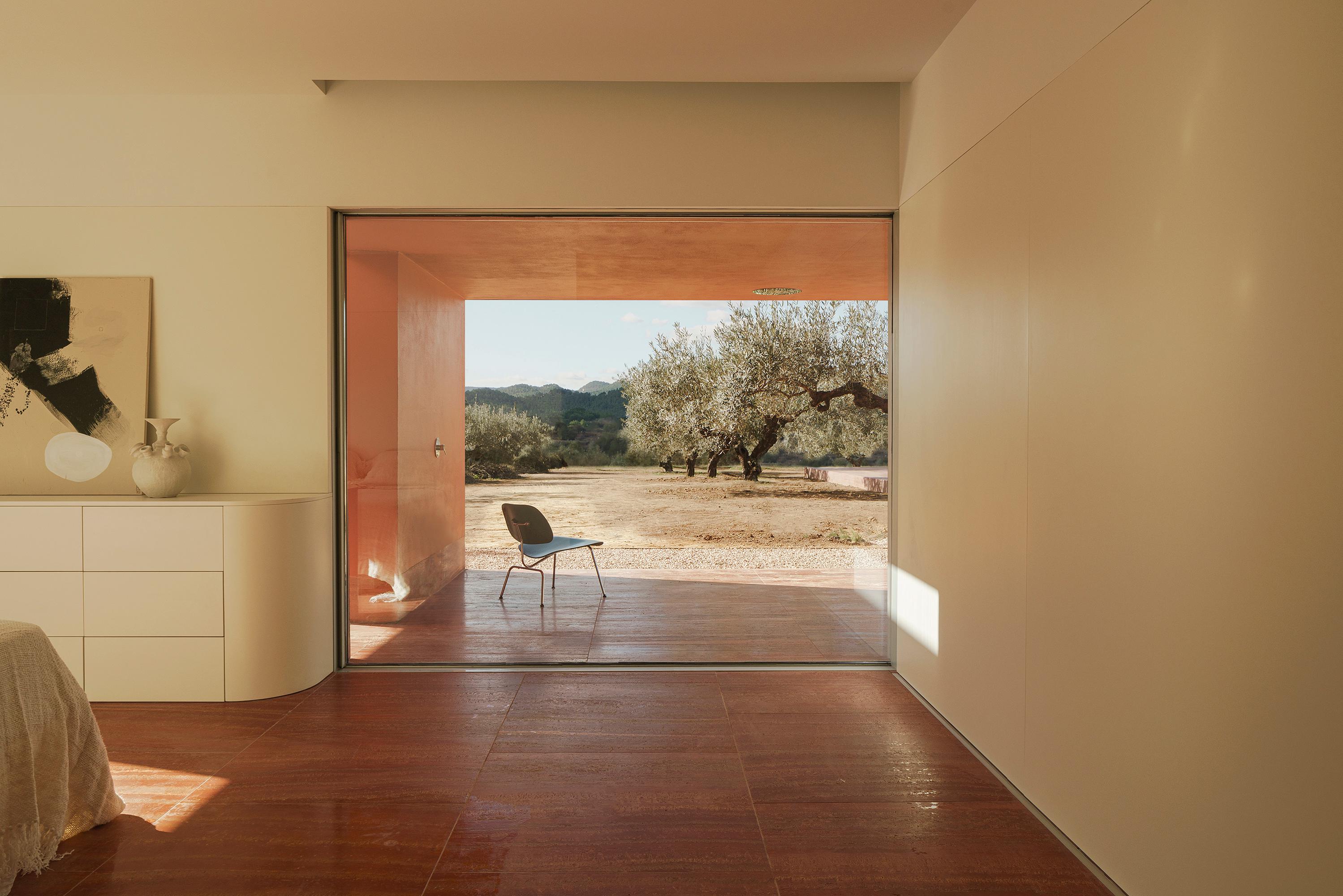 Top Picks - 7 Earth-tone Palettes Redefining Modern Living
