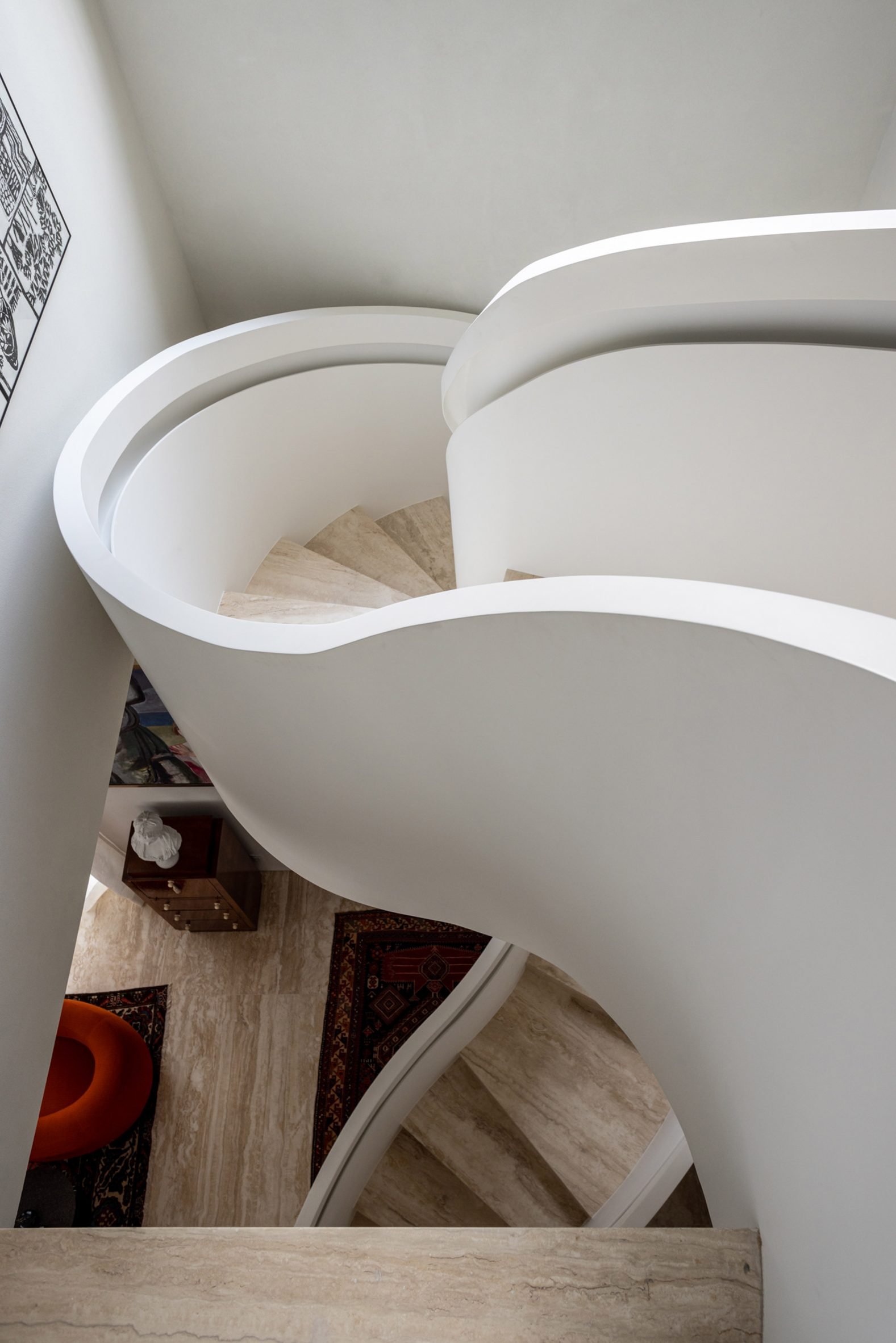 Top Picks - 6 Sculptural Staircases That Turn Homes Into Art
