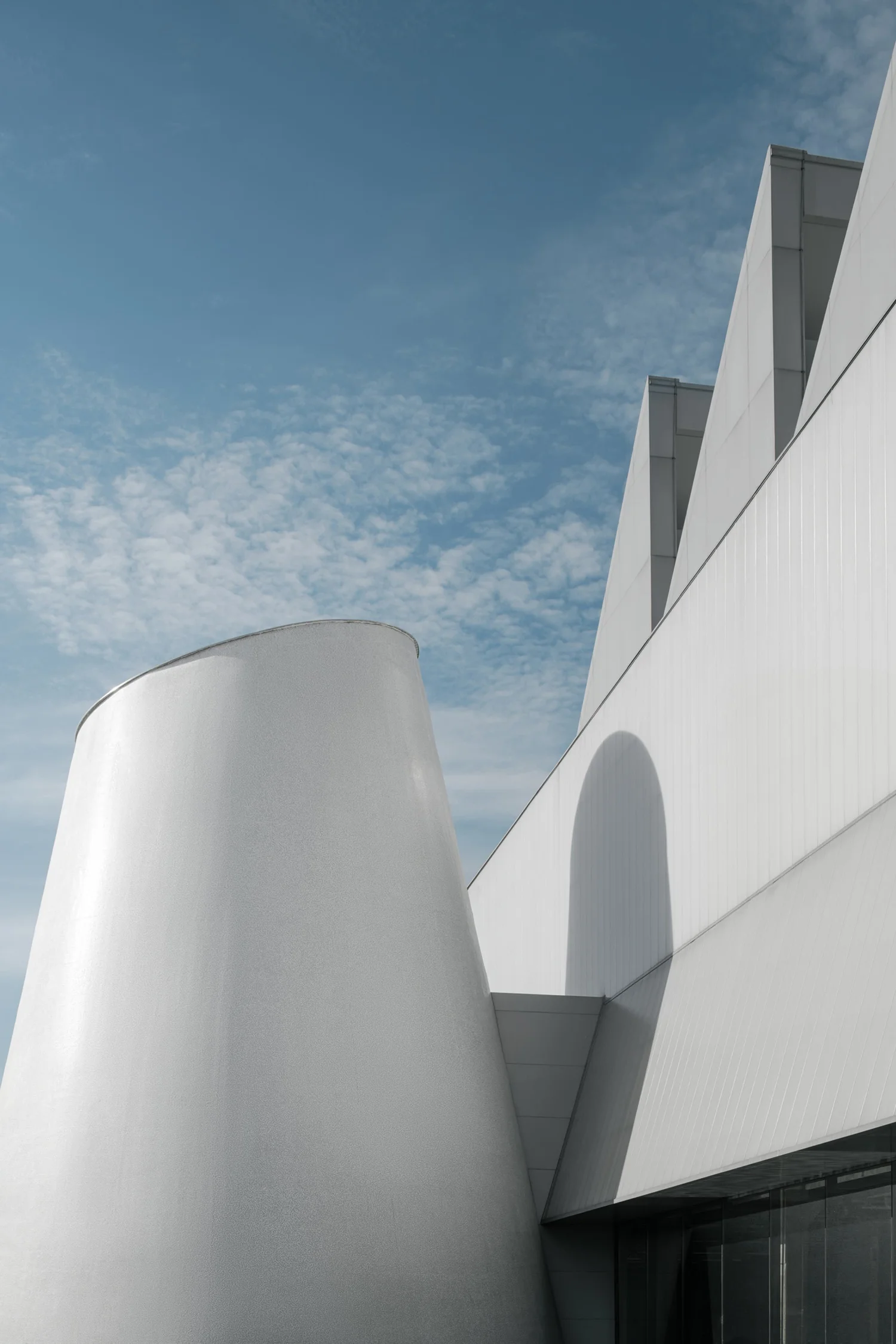 Dib Bangkok: Where Raw Architecture Shapes A New Art Future