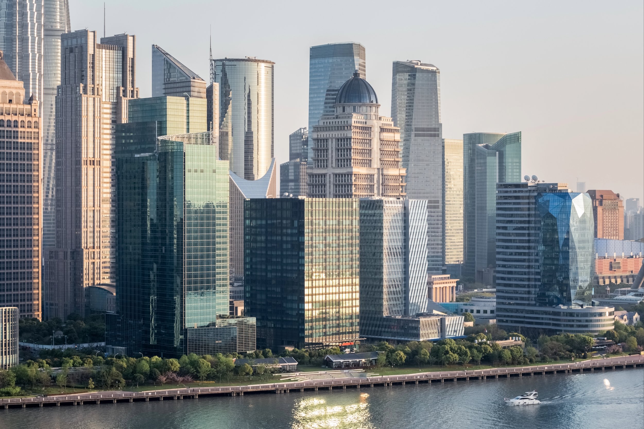 Who Sets The Trends Now: The Market Or The Architects?