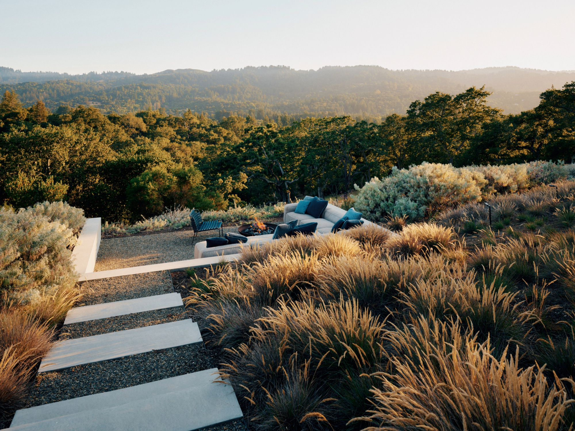 A House In Dialogue With The Wind: Windy Hill Lookout By Butler Armsden Architects