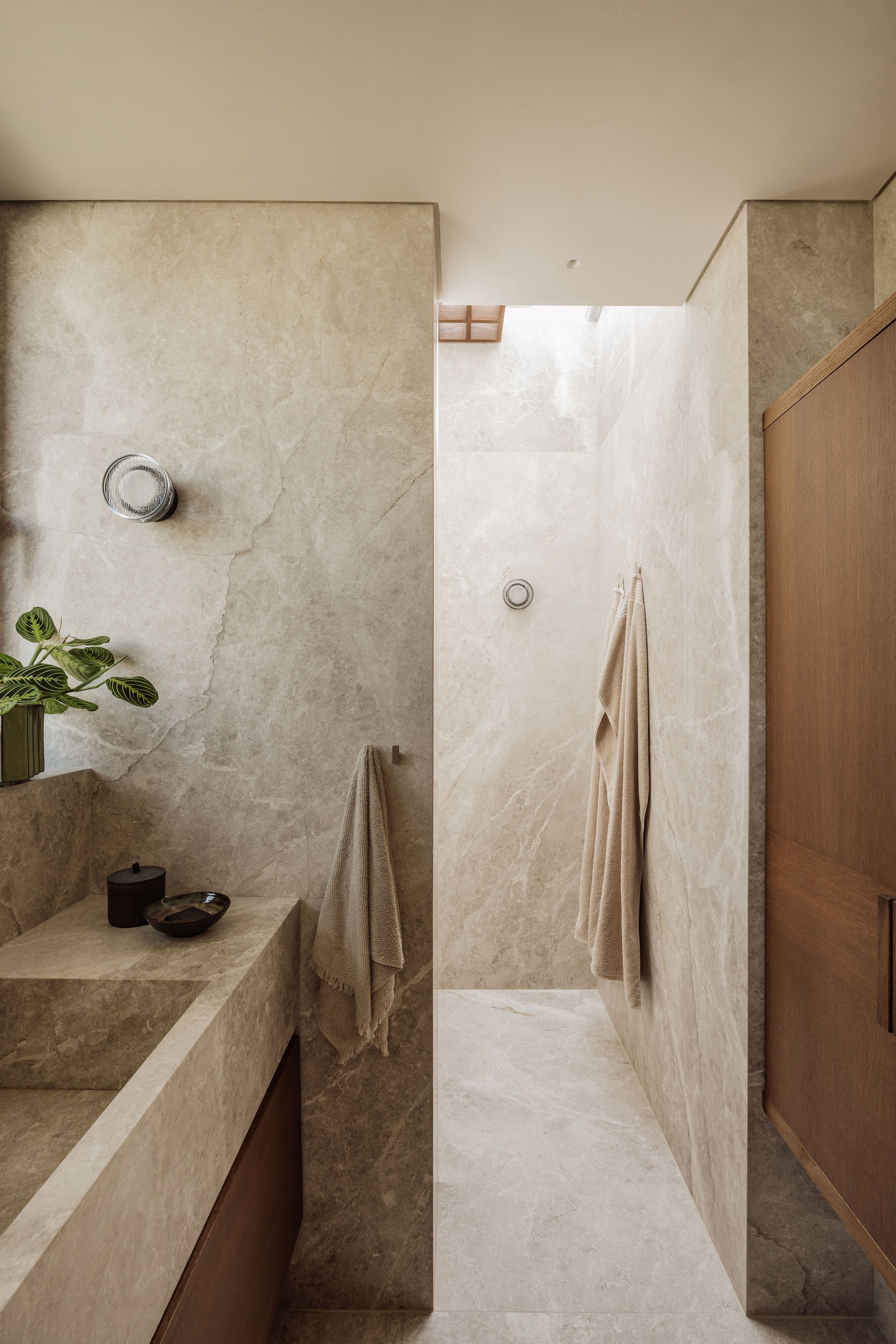 Lumen Residence: Block722’s Organic Luxury Penthouse Above Athens