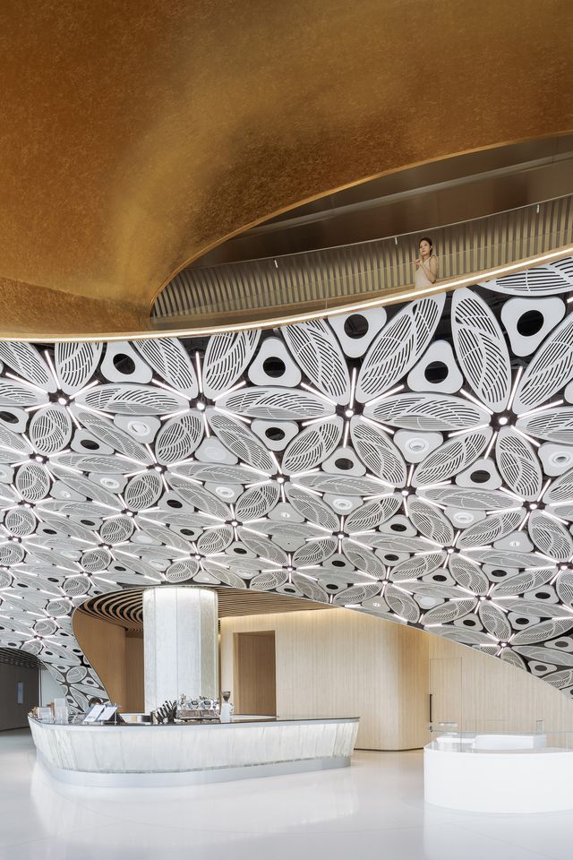 CXCC SUMMIT 58 By Wutopia Lab: An Iceberg Observatory Above Shanghai