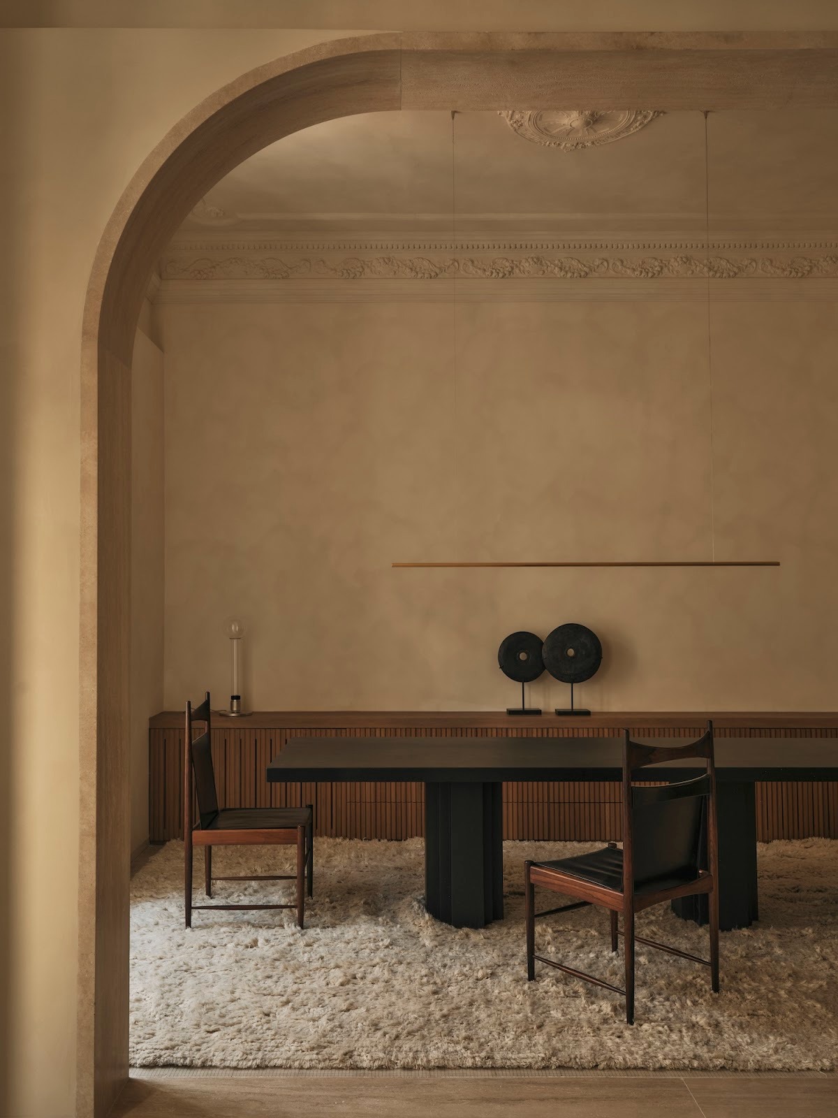 GE Apartment: A Quiet Domestic Landscape Shaped by Light and Proportion
