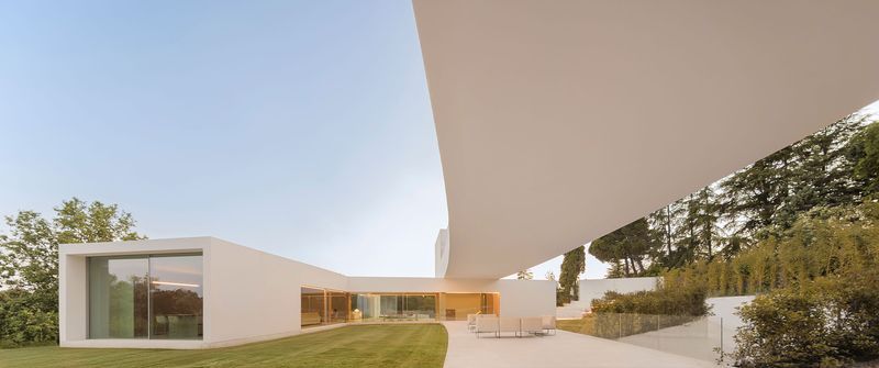 Mastering the Infinite Cantilever within the Serene Landscape of Spain