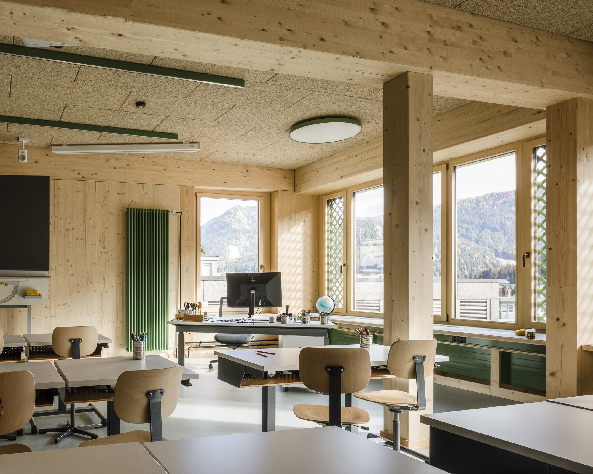 Davos Platz School: A Masterclass in Sustainable Adaptation