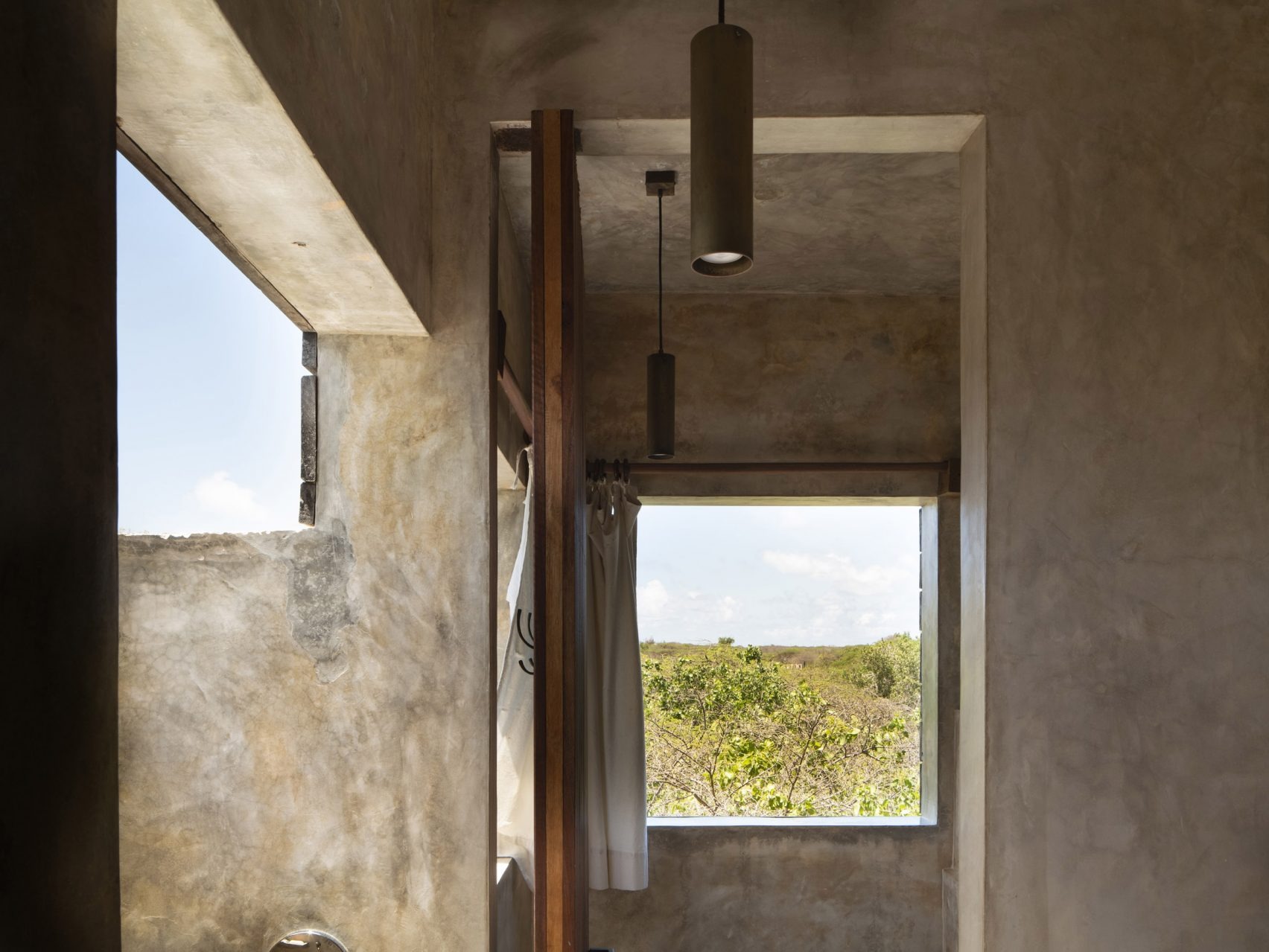 Falcon House by PAT. architetti associati: Off-Grid Architecture Born from Landscape, Climate and Simplicity