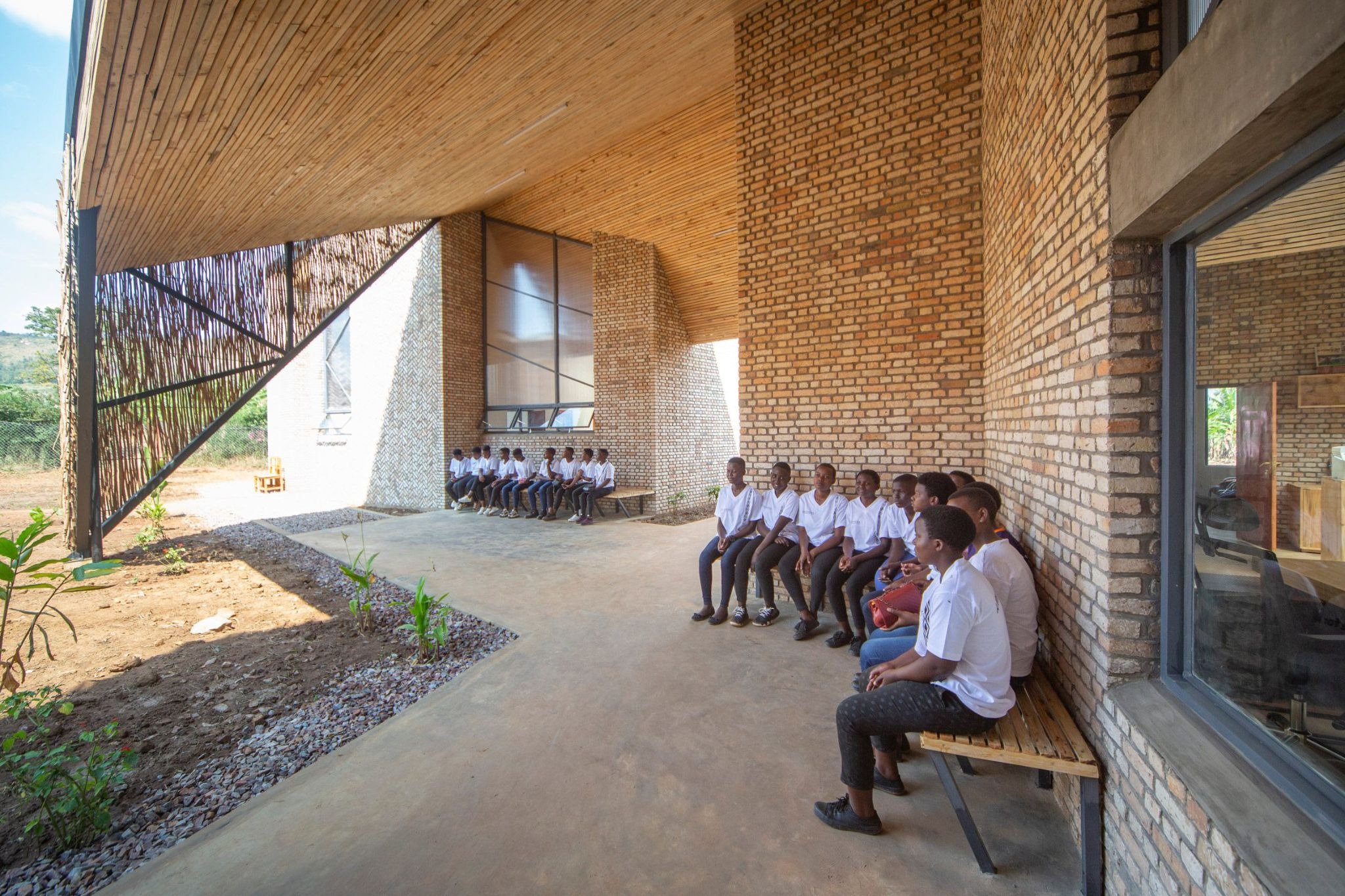 Woven Identity: BE_Design’s Komera Centre is a Modern Manifesto of Rwandan Craftsmanship