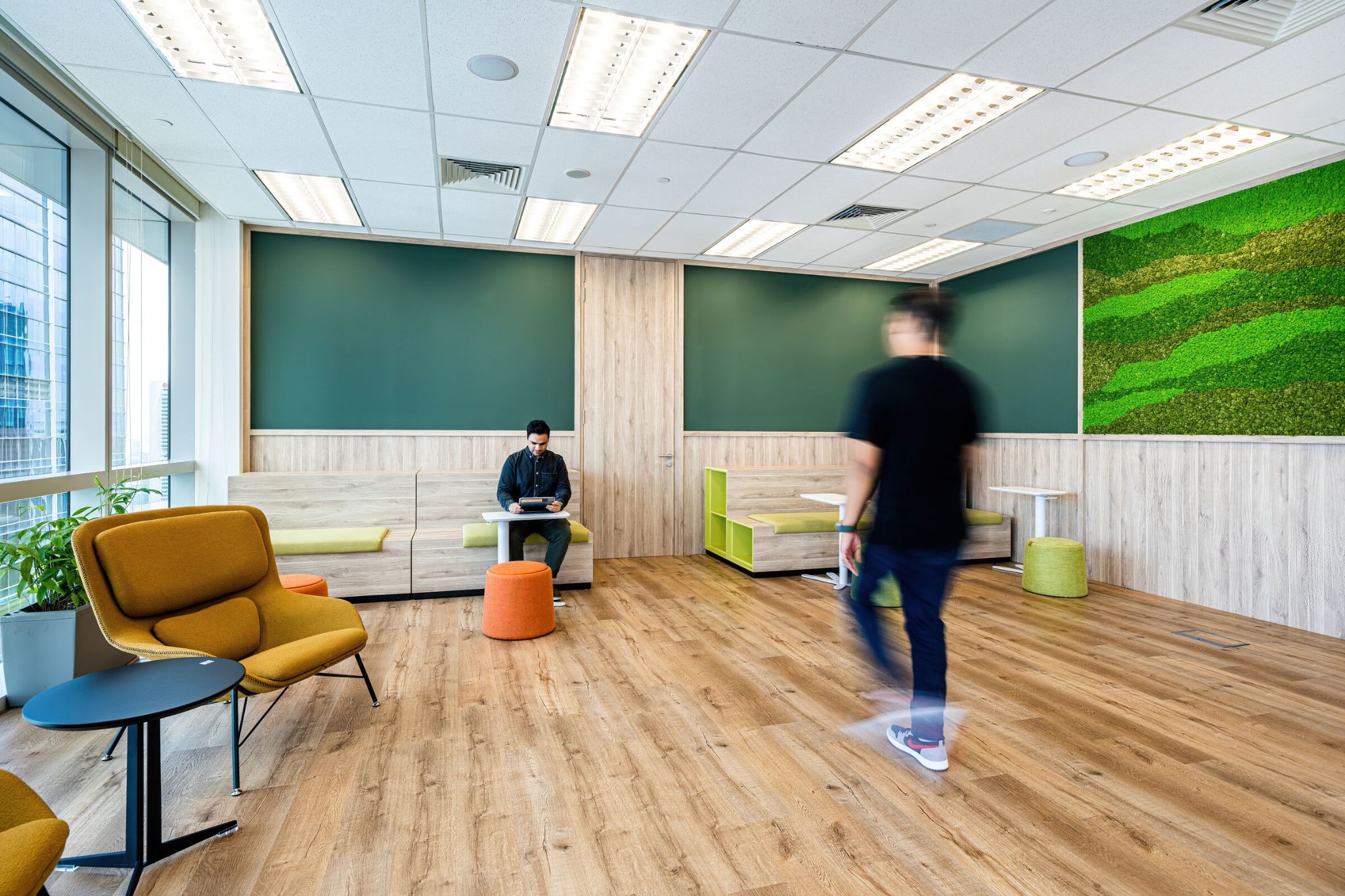 SCOR Singapore Offices: Space Matrix Designs an Agile, People-Centered Workplace