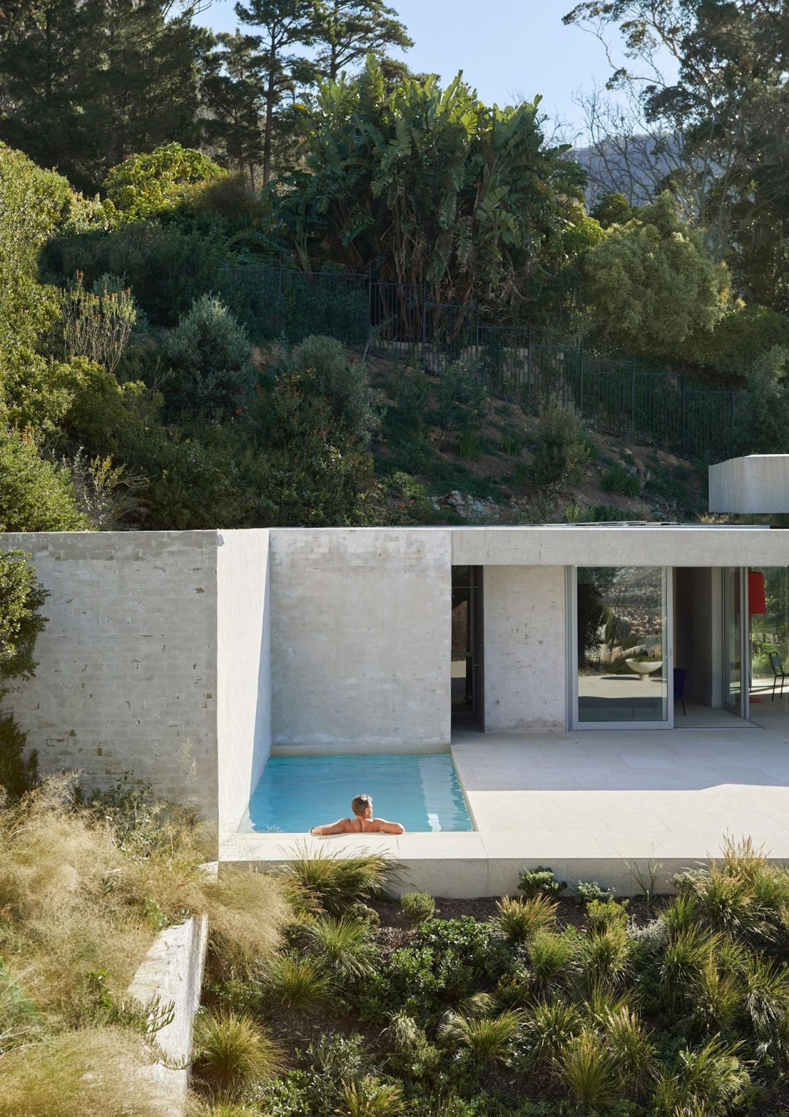 The Brick Monolith: Chris van Niekerk’s Mountain House is a Stoic Sanctuary of Earth and Sky