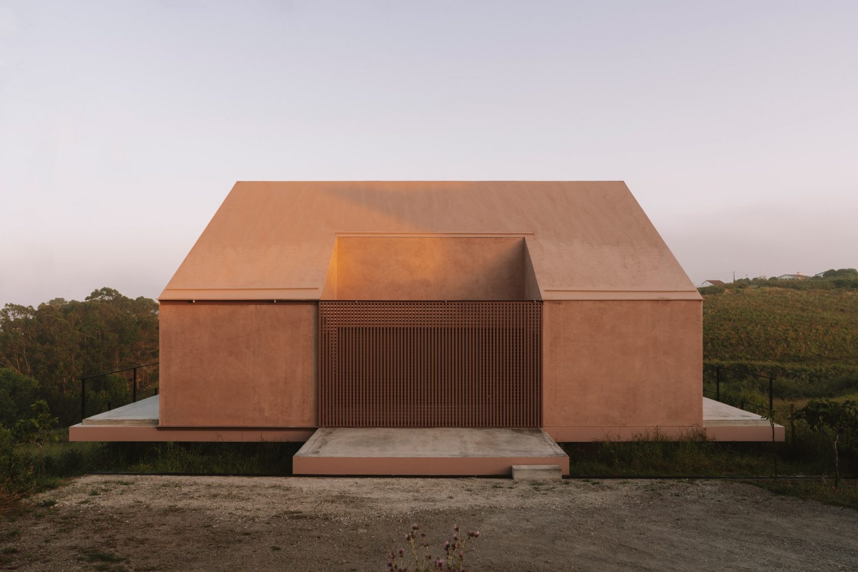 When Windows Vanish: Casa Plaj and the Art of the Fully Open-Air Pavilion