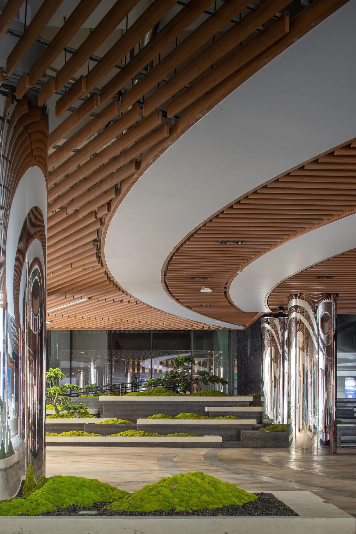 Liquid Geometry: YAG and Metropolitan Design Anchor the Spirit of Spring in Qianhai