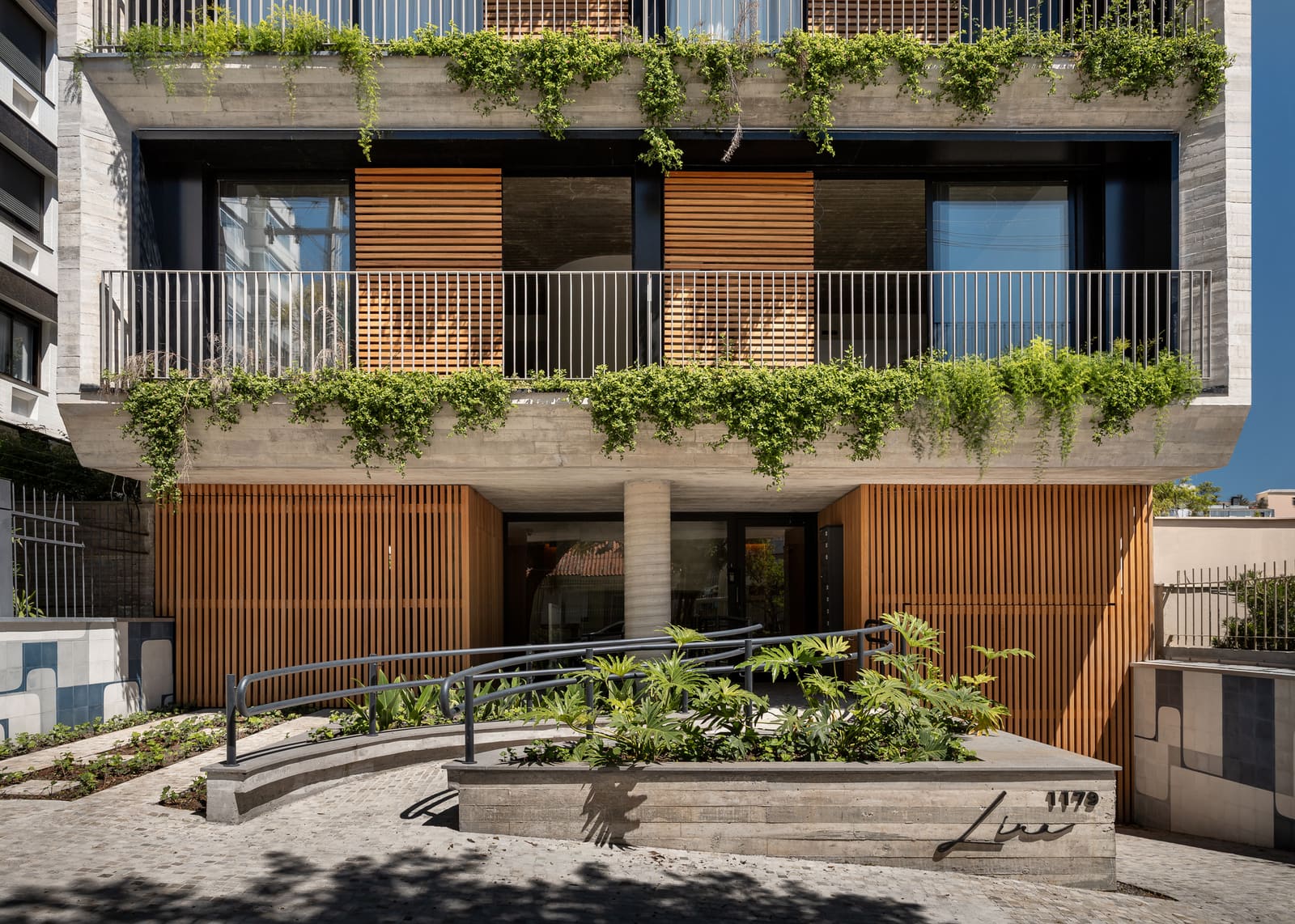 Finding Quiet in the City: A Porto Alegre Apartment Building That Refuses to Shout