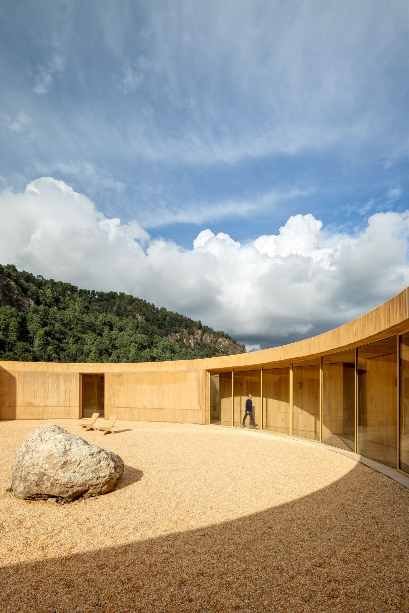A House that Measures Time: Fernanda Canales’ Solar-Oriented Circle in Mexico