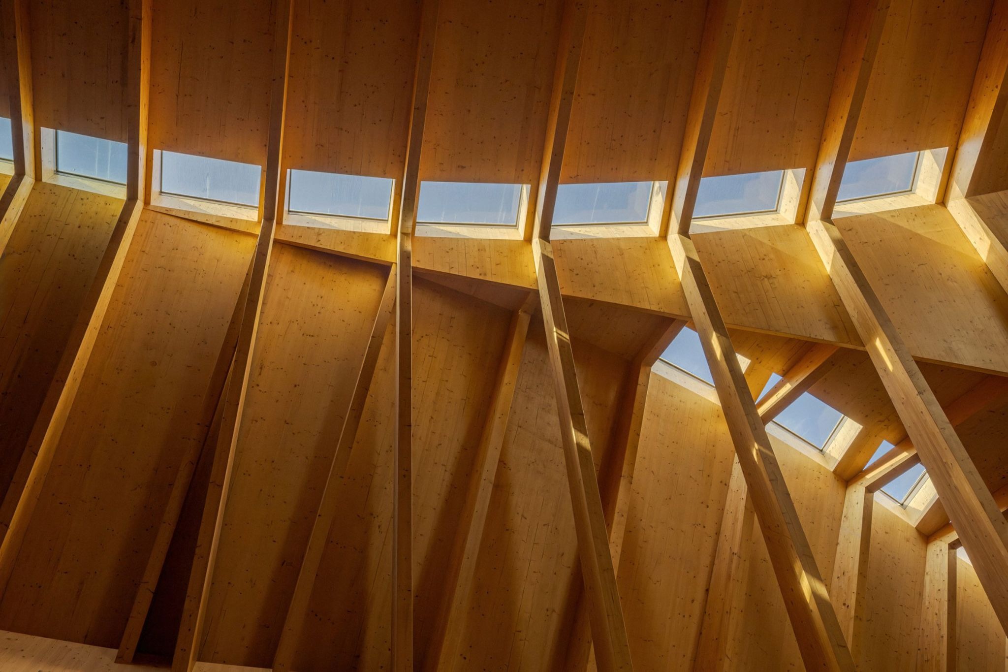 Quinta de Adorigo Winery by Atelier Sérgio Rebelo: Terraced Elegance and Vineyards in Motion