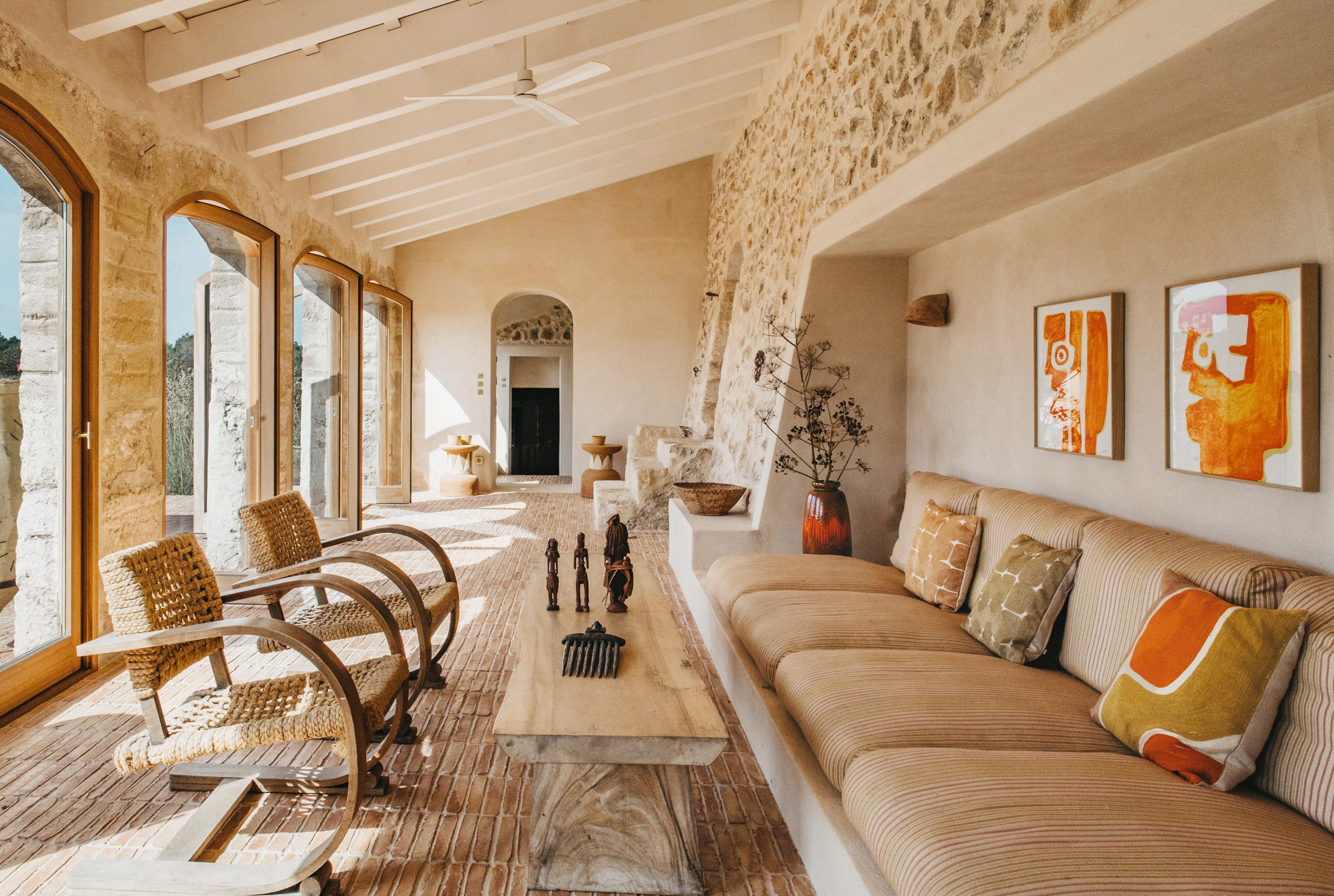 Top Picks - 10 Terracotta Living Rooms That Embrace Earthy Warmth