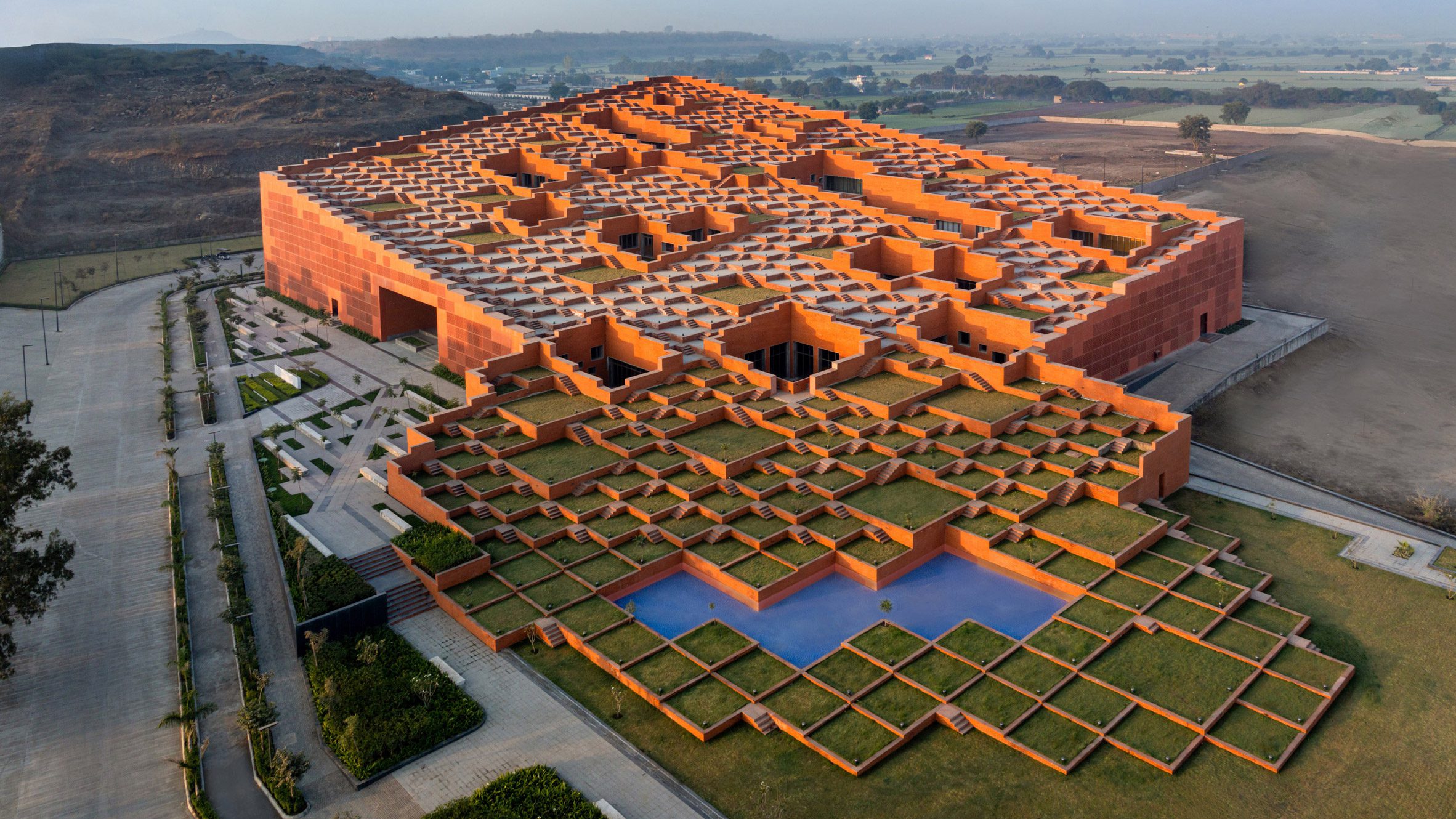 How Sanjay Puri Architects Crafted An Engaging Academic Landscape At Prestige University, India