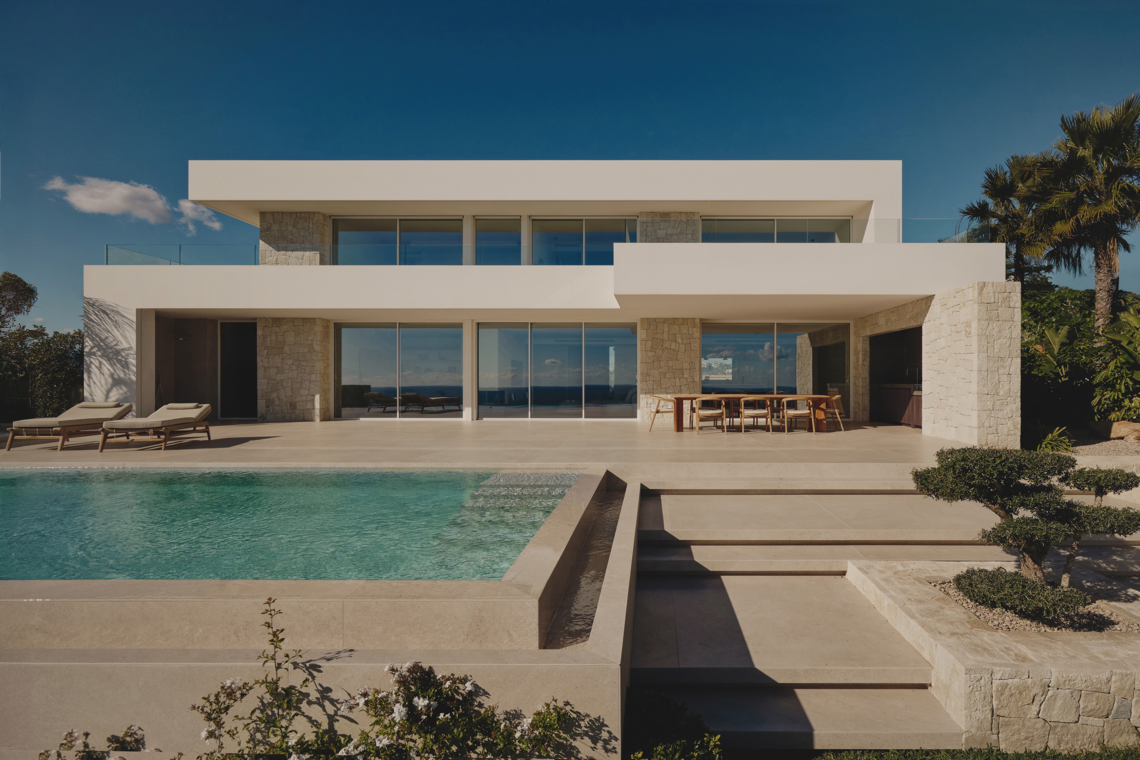 Framing The Mediterranean: The Quiet Precision Of Casa L5