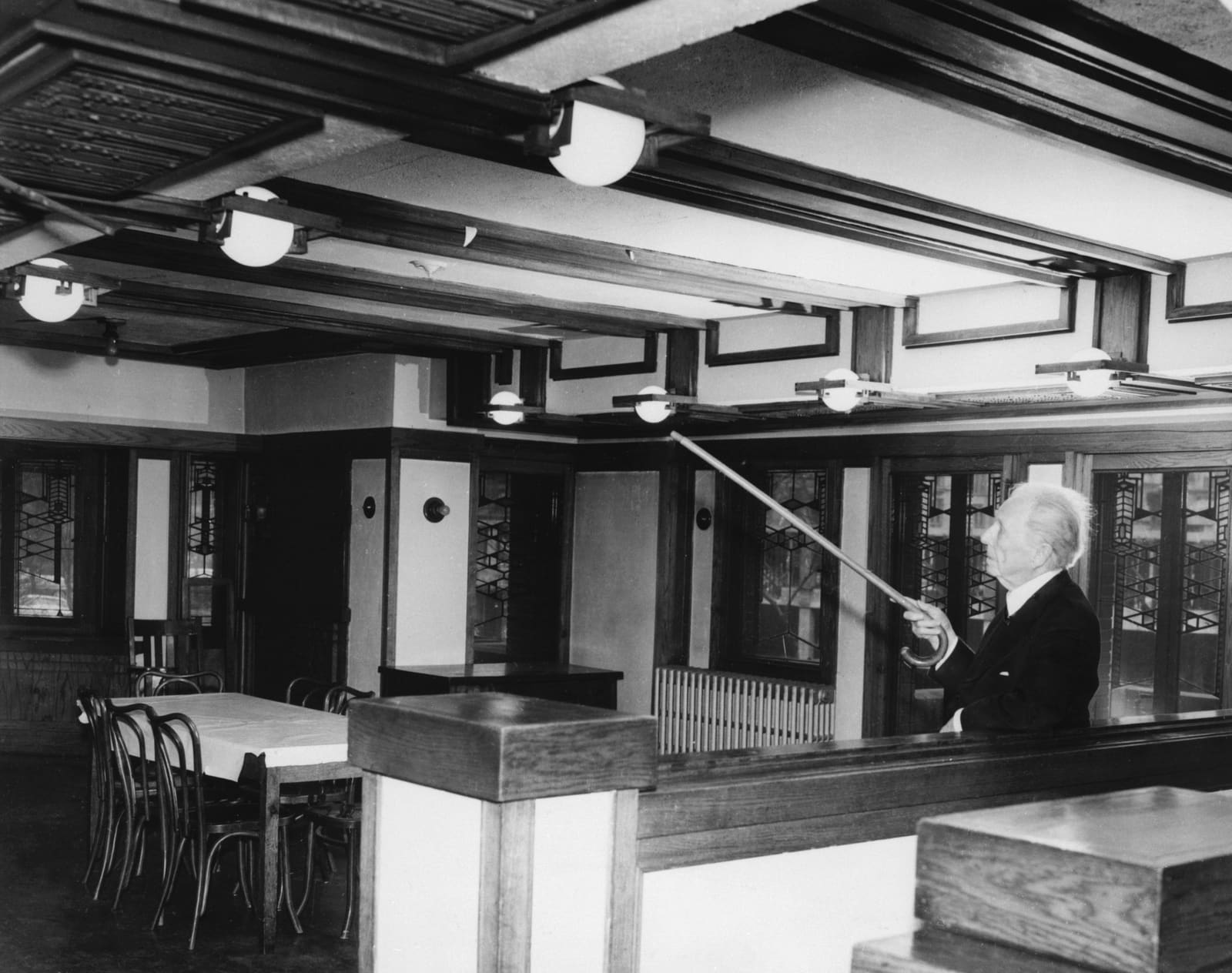 How Frank Lloyd Wright Forged His Vision in Chicago