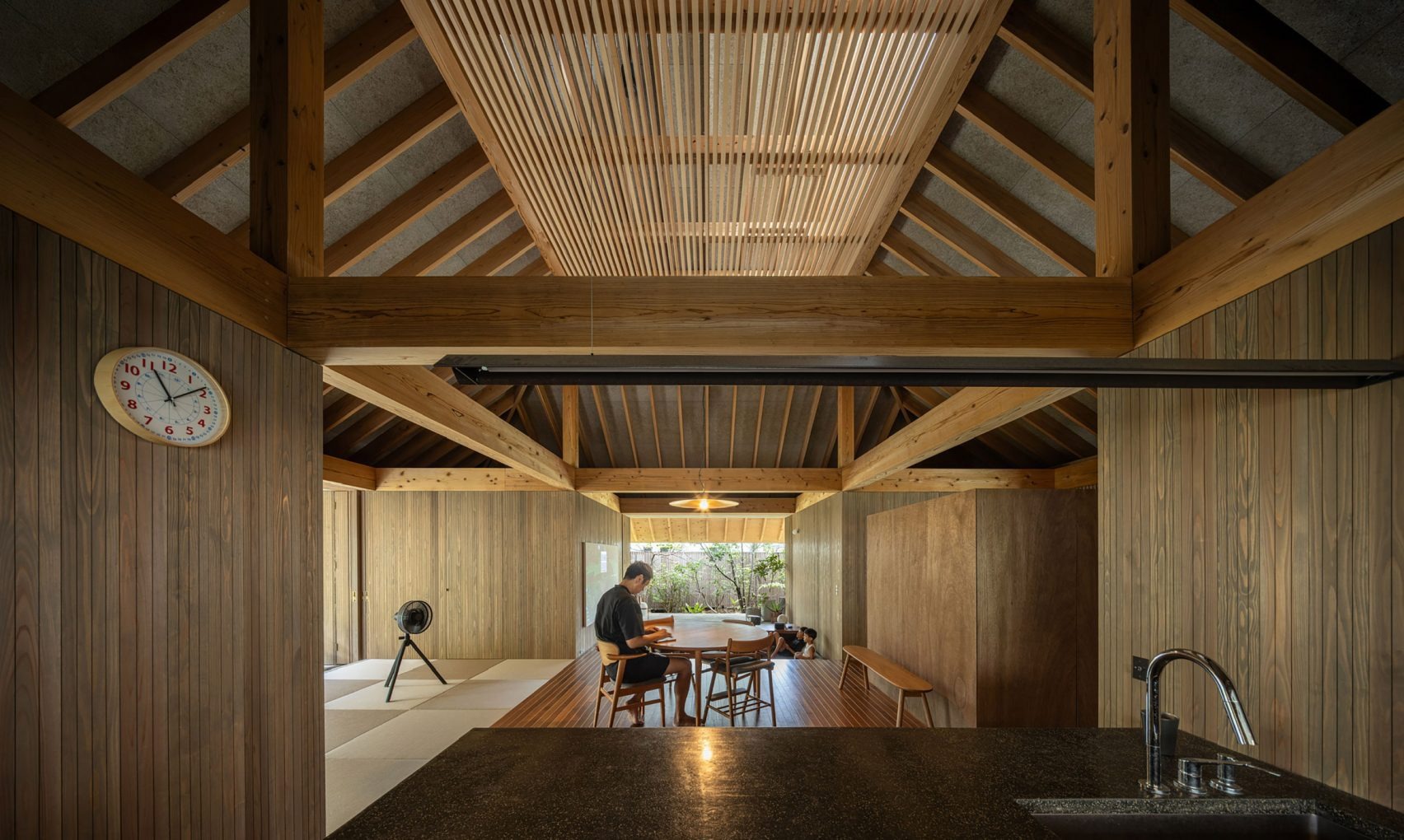 Beneath The Great Eaves: Sakai Architects Reclaims The Subtropical Vernacular In Amami Ōshima