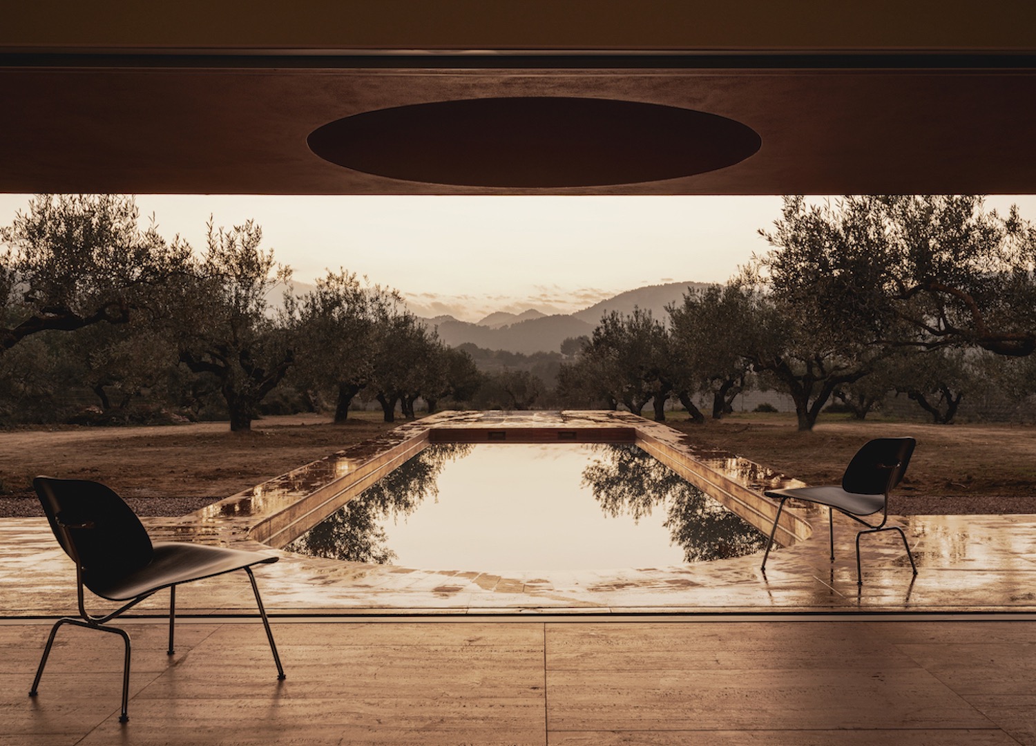 Top Picks - 7 Earth-tone Palettes Redefining Modern Living