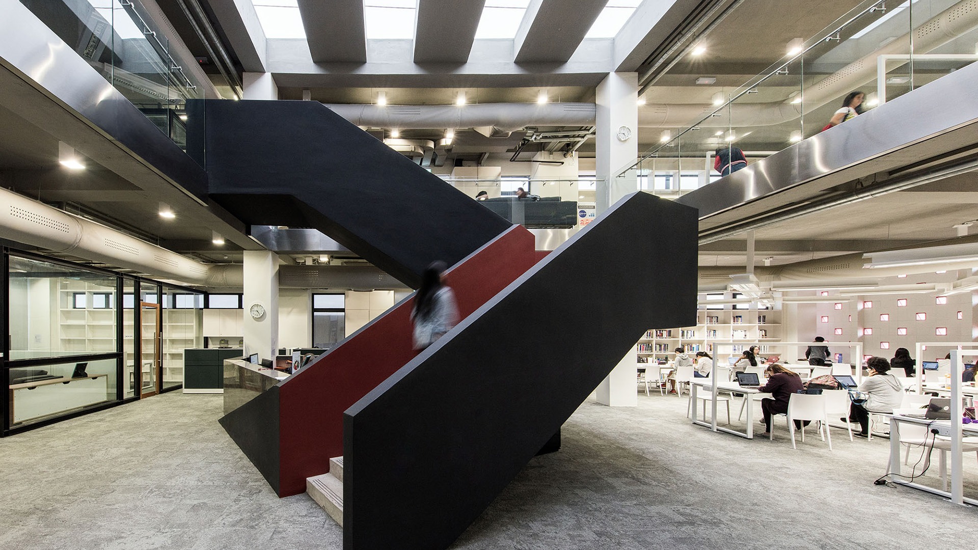 Cultivating Knowledge in the Tropics: HELP University by GDP Architects Sets a New Standard in Malaysia