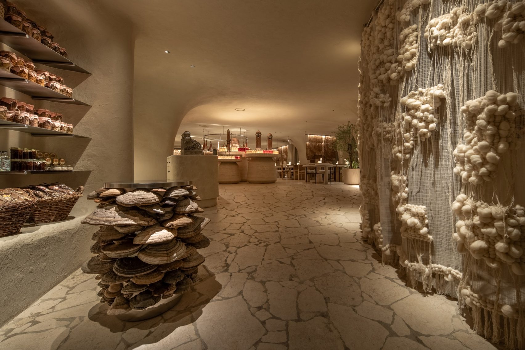 Top Picks - 8 Extraordinary Restaurants That Rewrite The Dining Experience