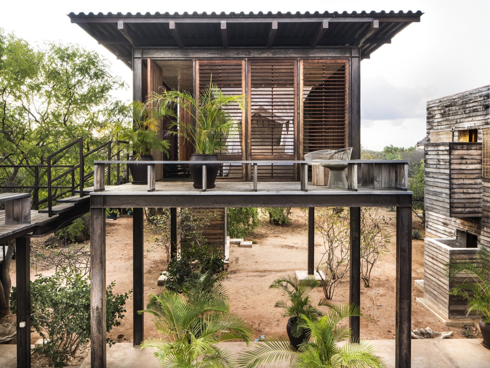 Falcon House by PAT. architetti associati: Off-Grid Architecture Born from Landscape, Climate and Simplicity