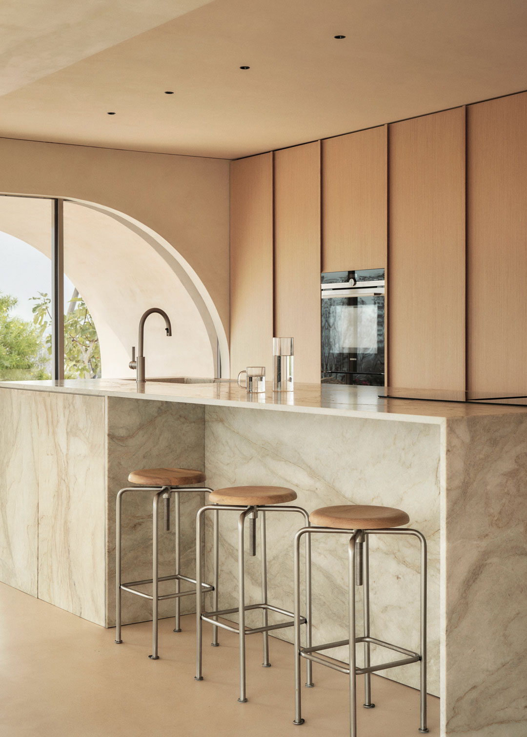 Top Picks - 8 Kitchens Where Natural Stone Takes Center Stage