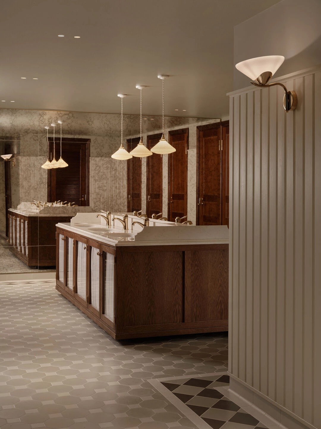 Brasserie Lionne Fyra’s Masterclass in Balancing Parisian Grandeur with Finnish Comfort