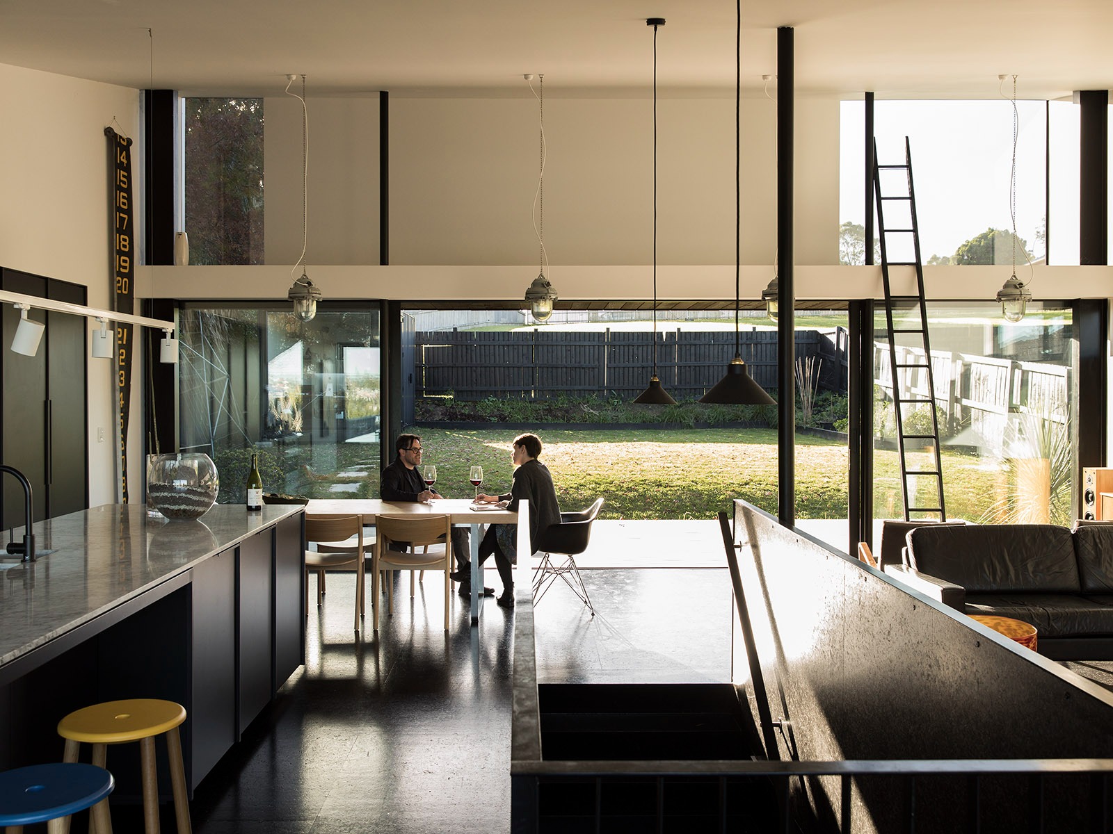 PAC Studio’s ‘Space Invader’ Redefines Suburban Resilience with Steel, Cedar, and Calculated Contrast