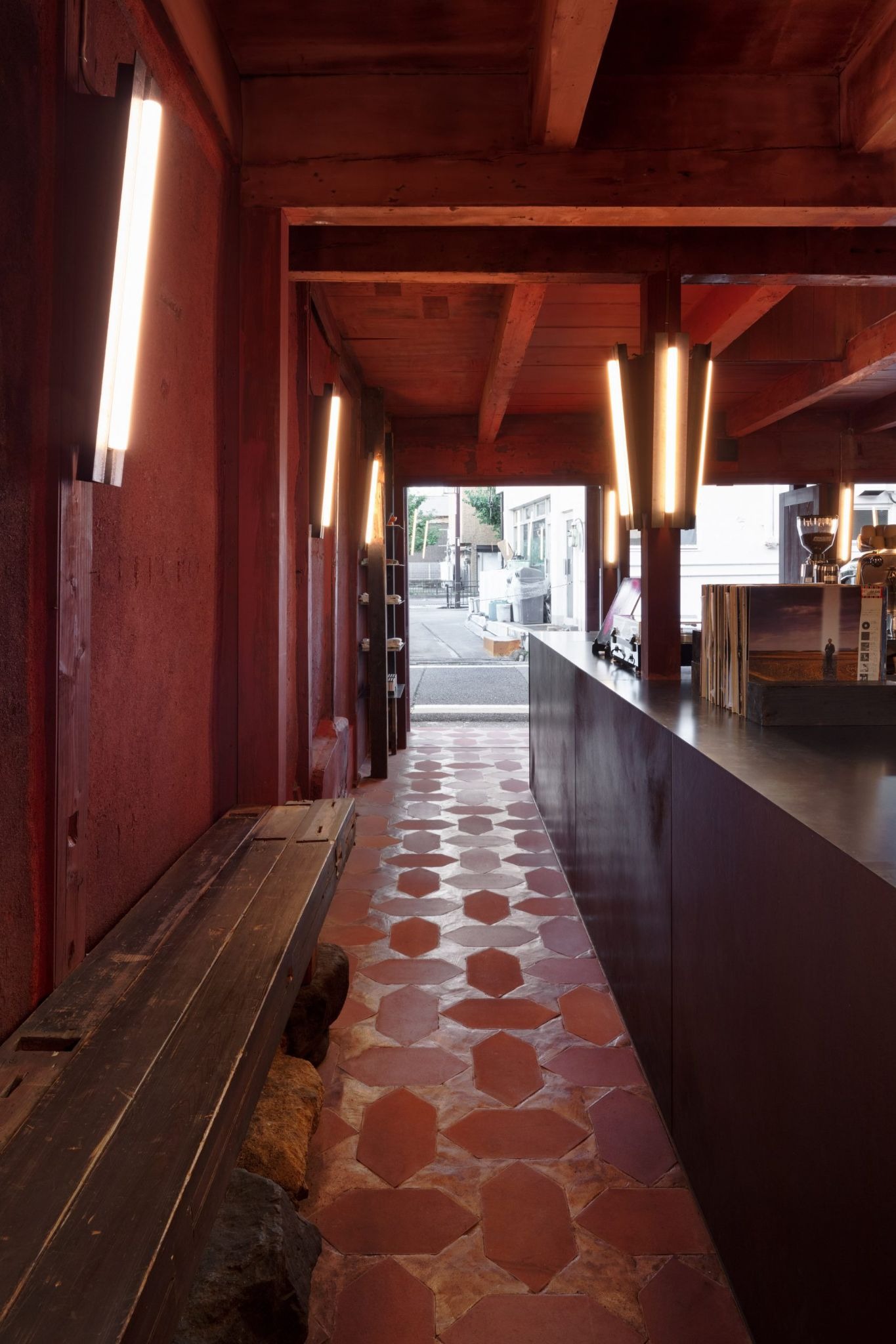 The Sensory Machiya: UNC Studio Crafts a Tactile Haven in Kyoto’s Historic Heart