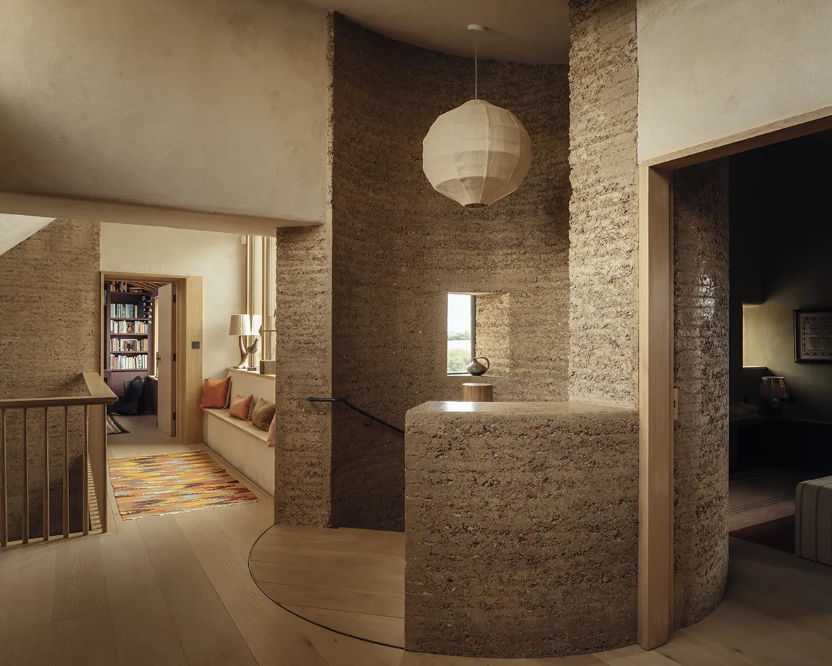 Earth Reds, Clay, And Ochre In Modern Interiors