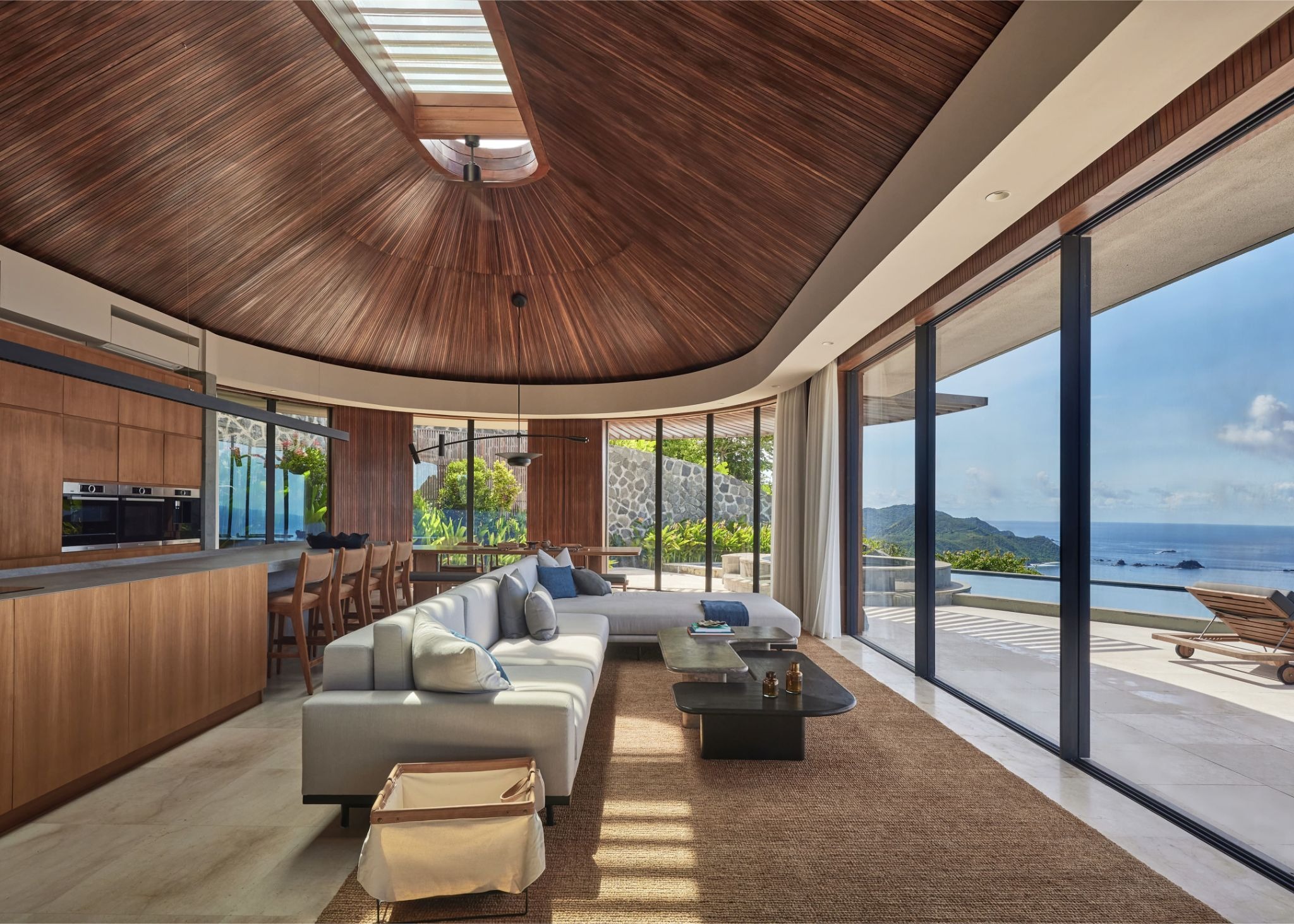Nyrenstone Estate: Architecture Shaped by Slope, Geometry, and the Sea
