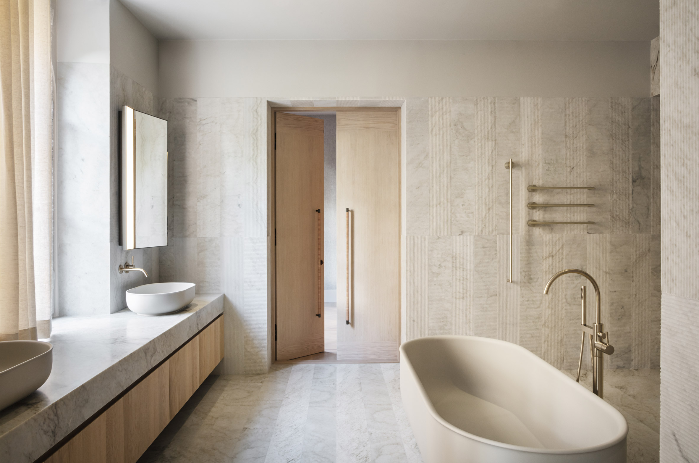 Top Picks - 6 Bathrooms Designed As Architectural Retreats