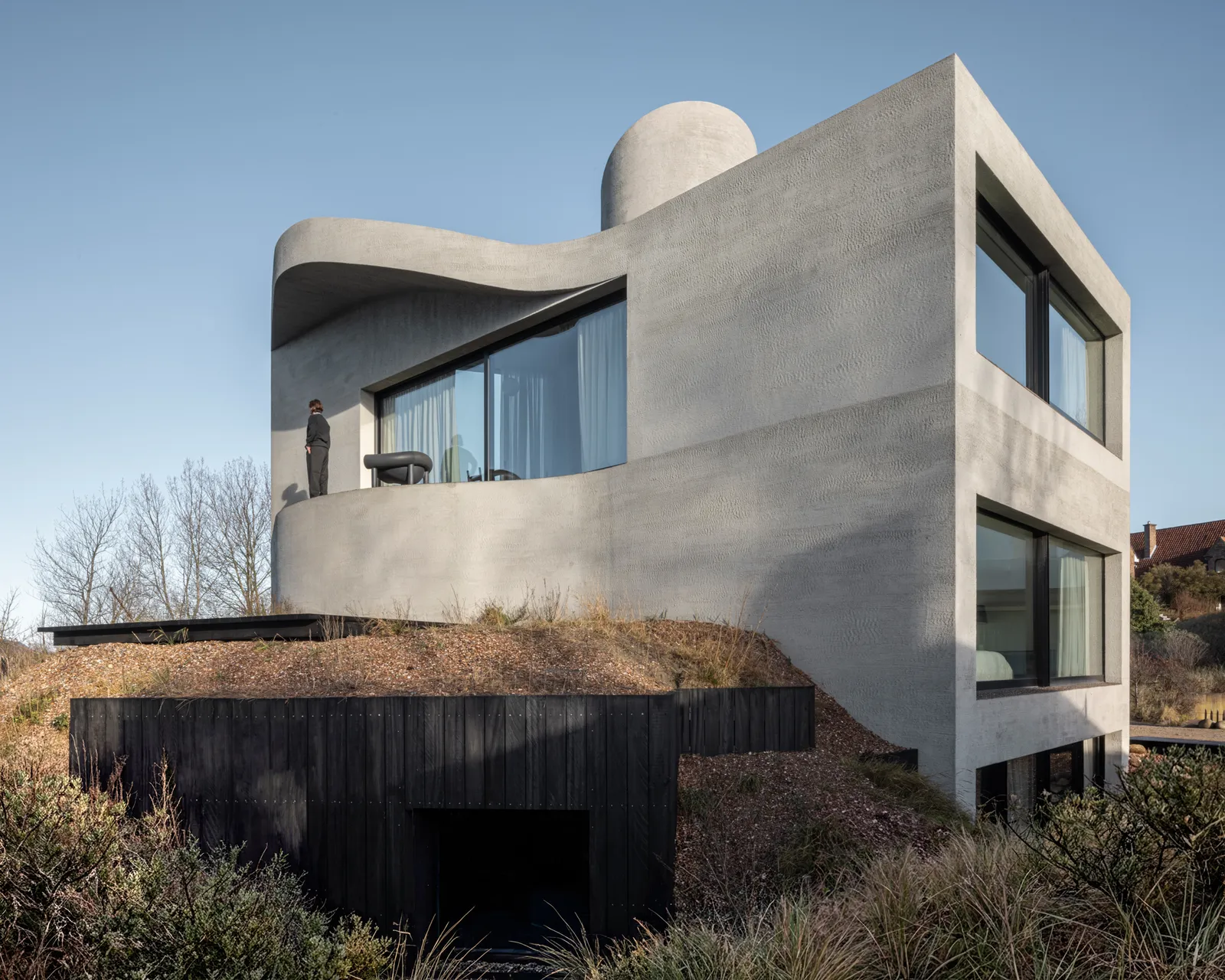 Shaped By Tide And Time: Inside Belgium’s Sculptural Concrete Seaside Villa