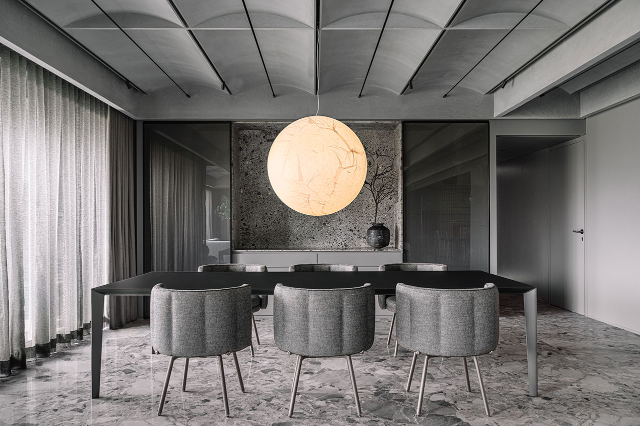 Top Picks - 8 Monochrome Homes That Master Minimal Drama