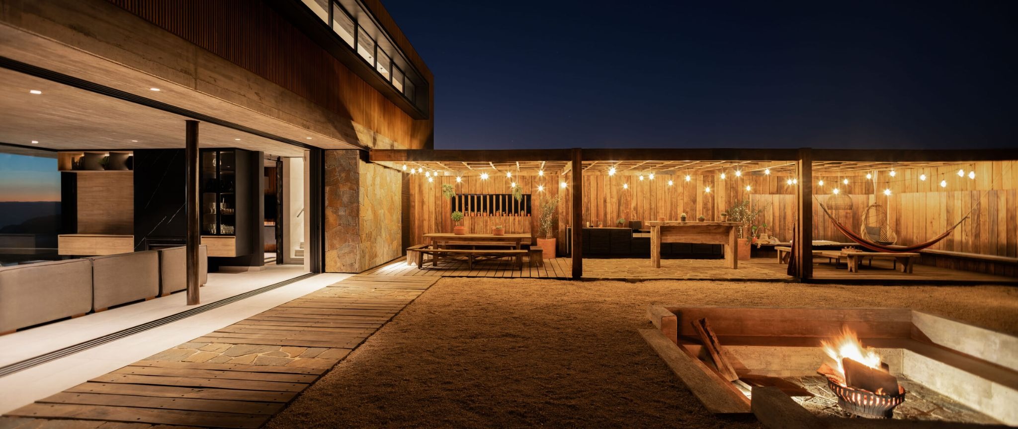 The Levitating Observatory: AFARQ Arquitectos Suspends Casa Alta Above the Chilean Coast