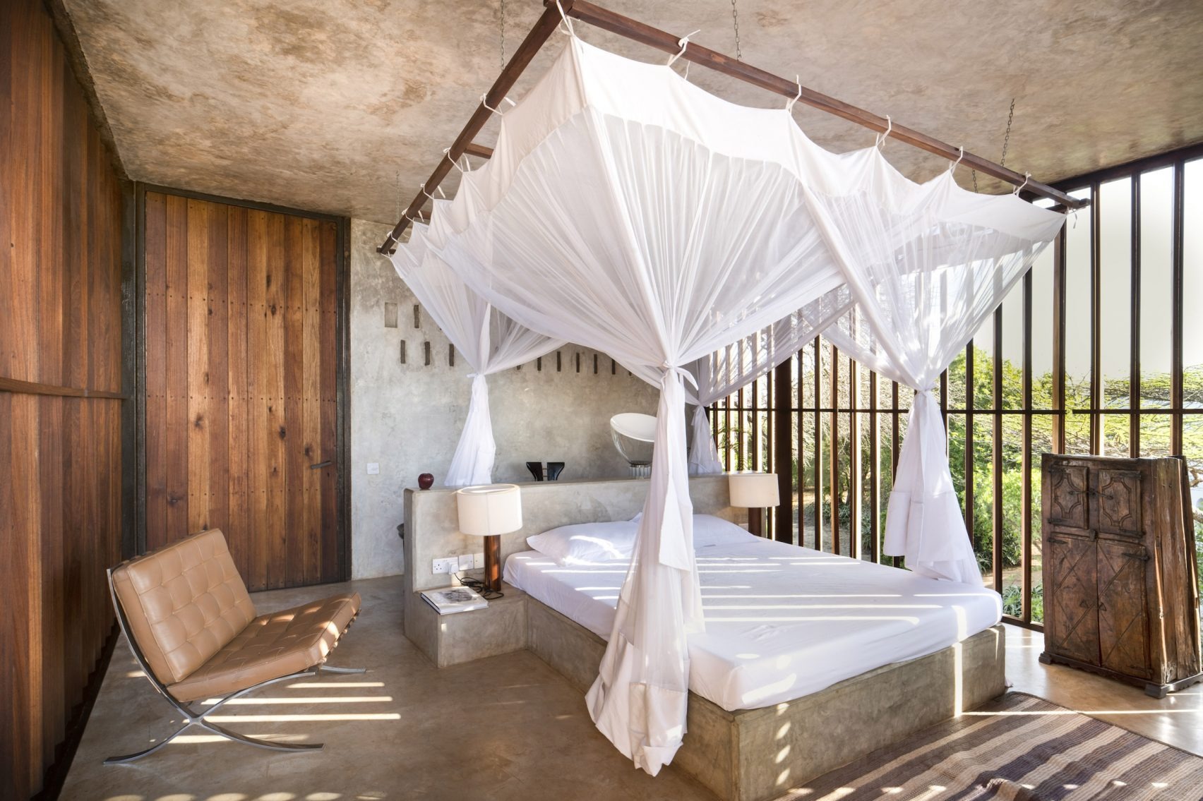 Falcon House by PAT. architetti associati: Off-Grid Architecture Born from Landscape, Climate and Simplicity